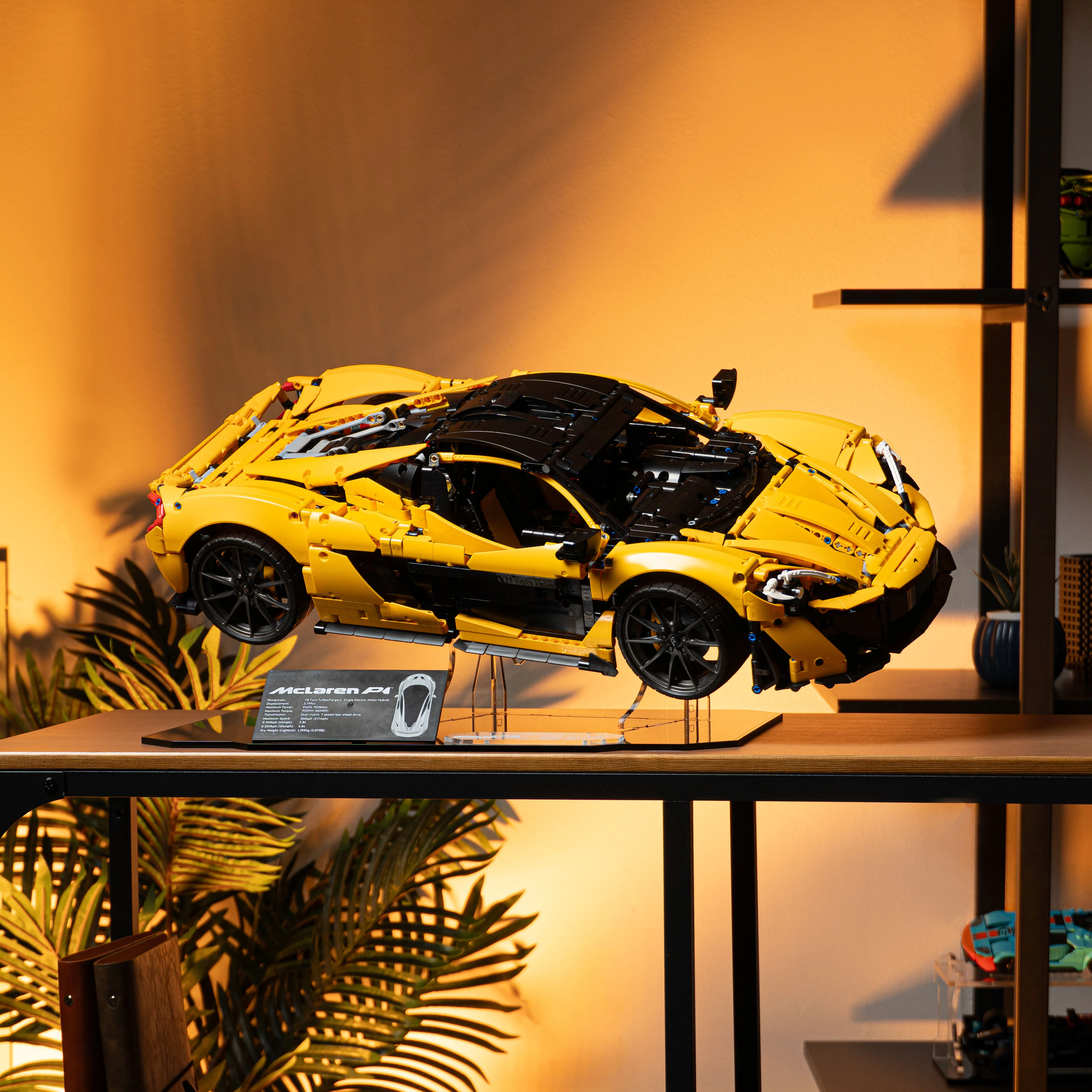 Display Stand with Plaque for LEGO® Technic™ McLaren P1™ (42172) - Image 7