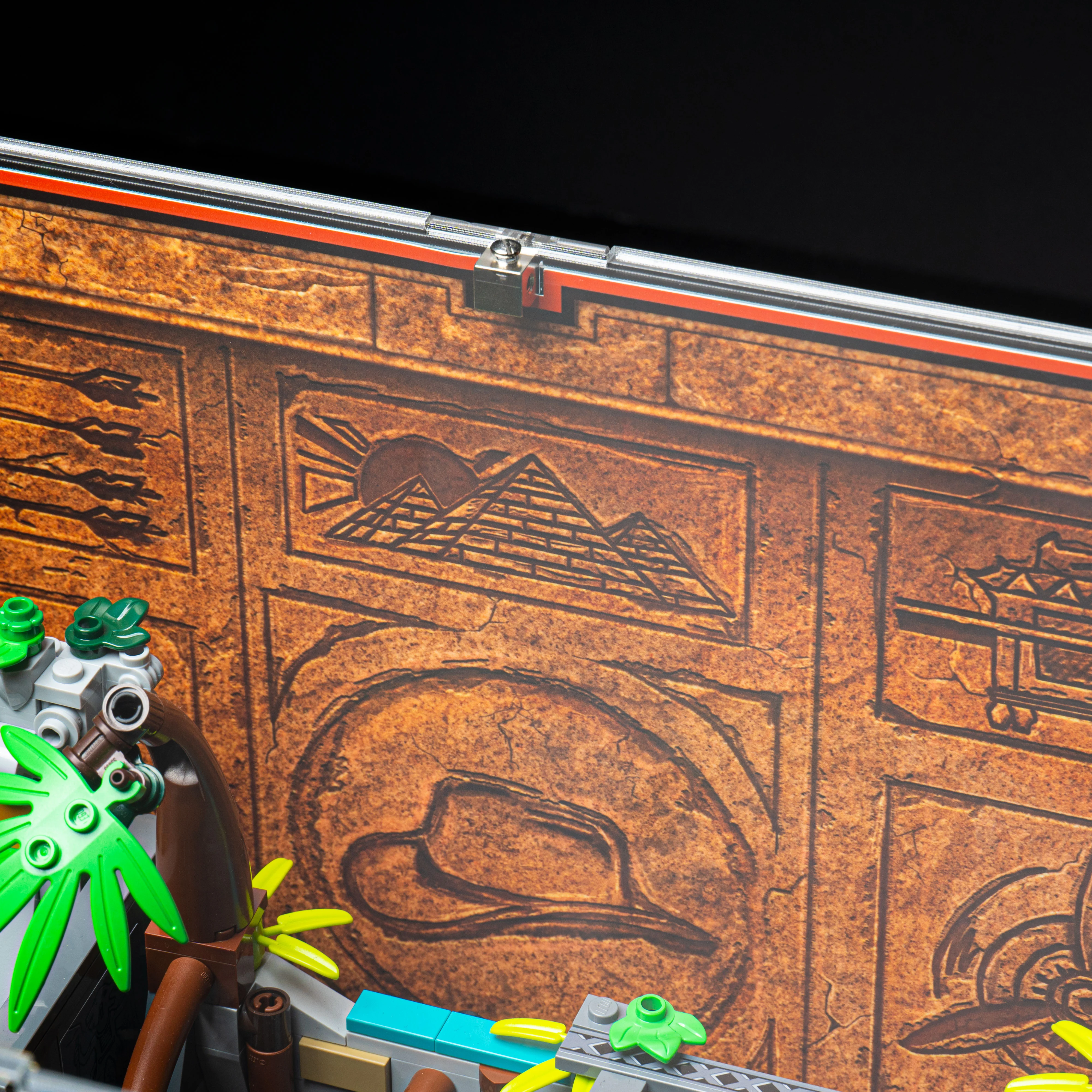 Limited Edition Display Case for LEGO® Indiana Jones™ Temple of the Golden Idol (77015) - Image 12