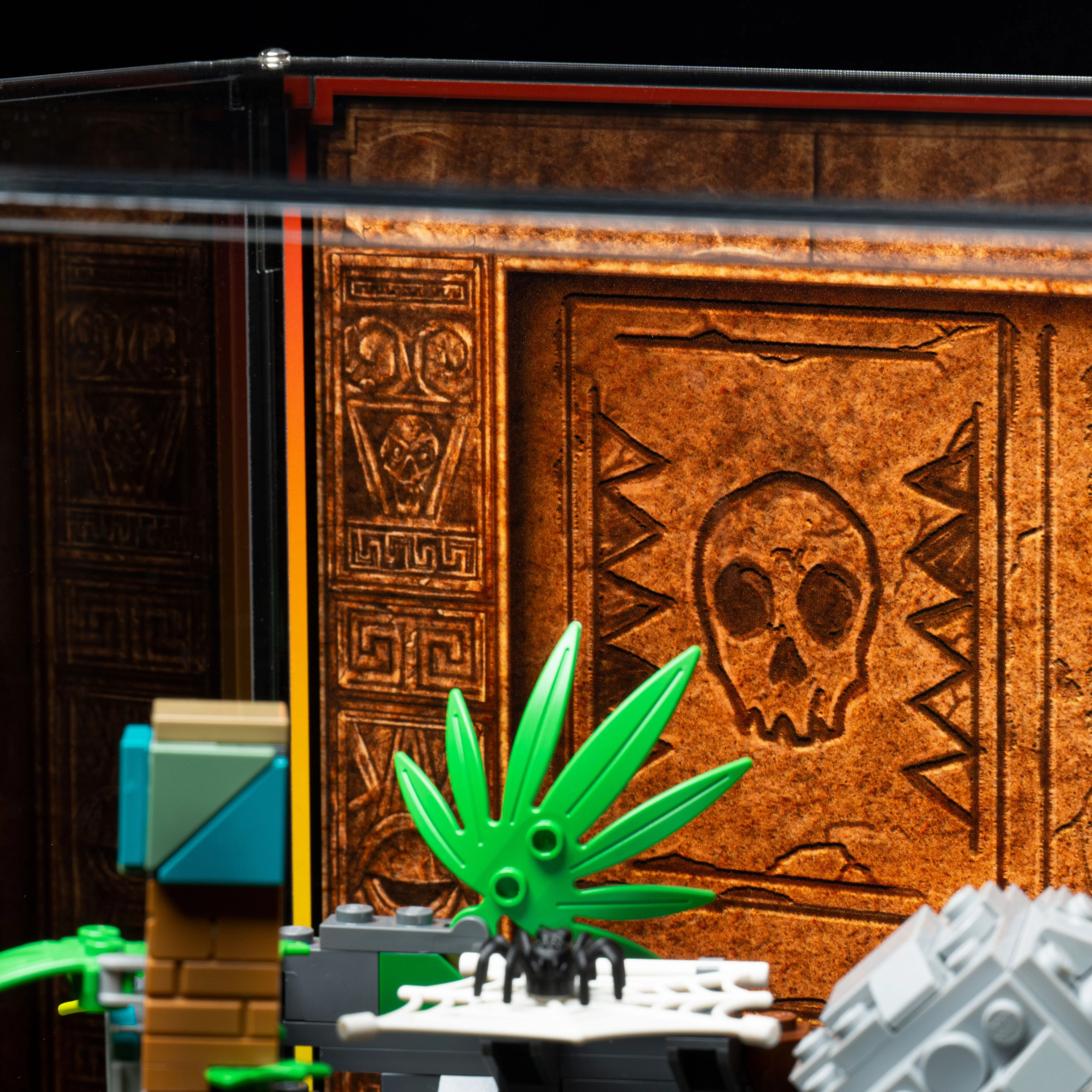 Limited Edition Display Case for LEGO® Indiana Jones™ Temple of the Golden Idol (77015) - Image 13