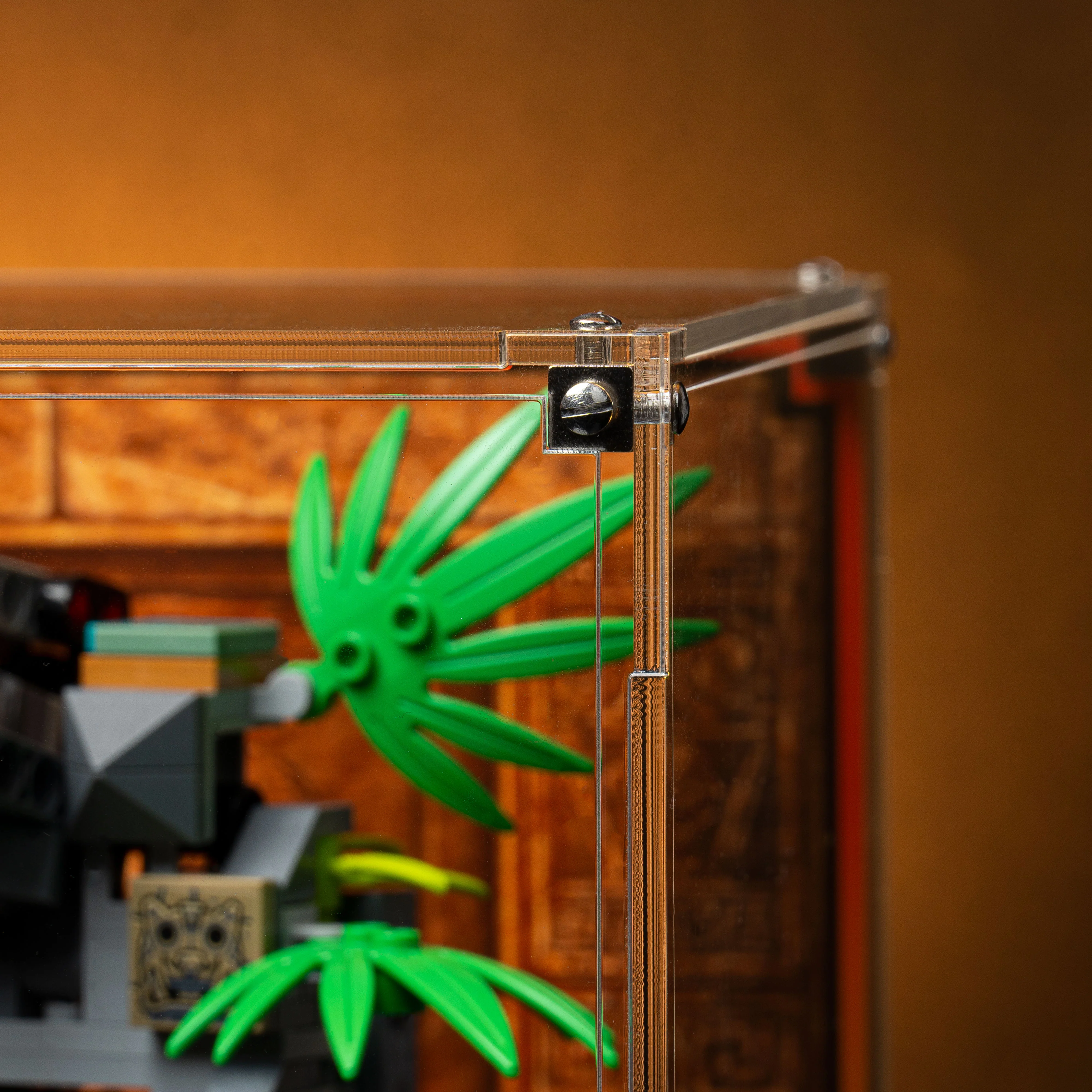 Limited Edition Display Case for LEGO® Indiana Jones™ Temple of the Golden Idol (77015) - Image 15