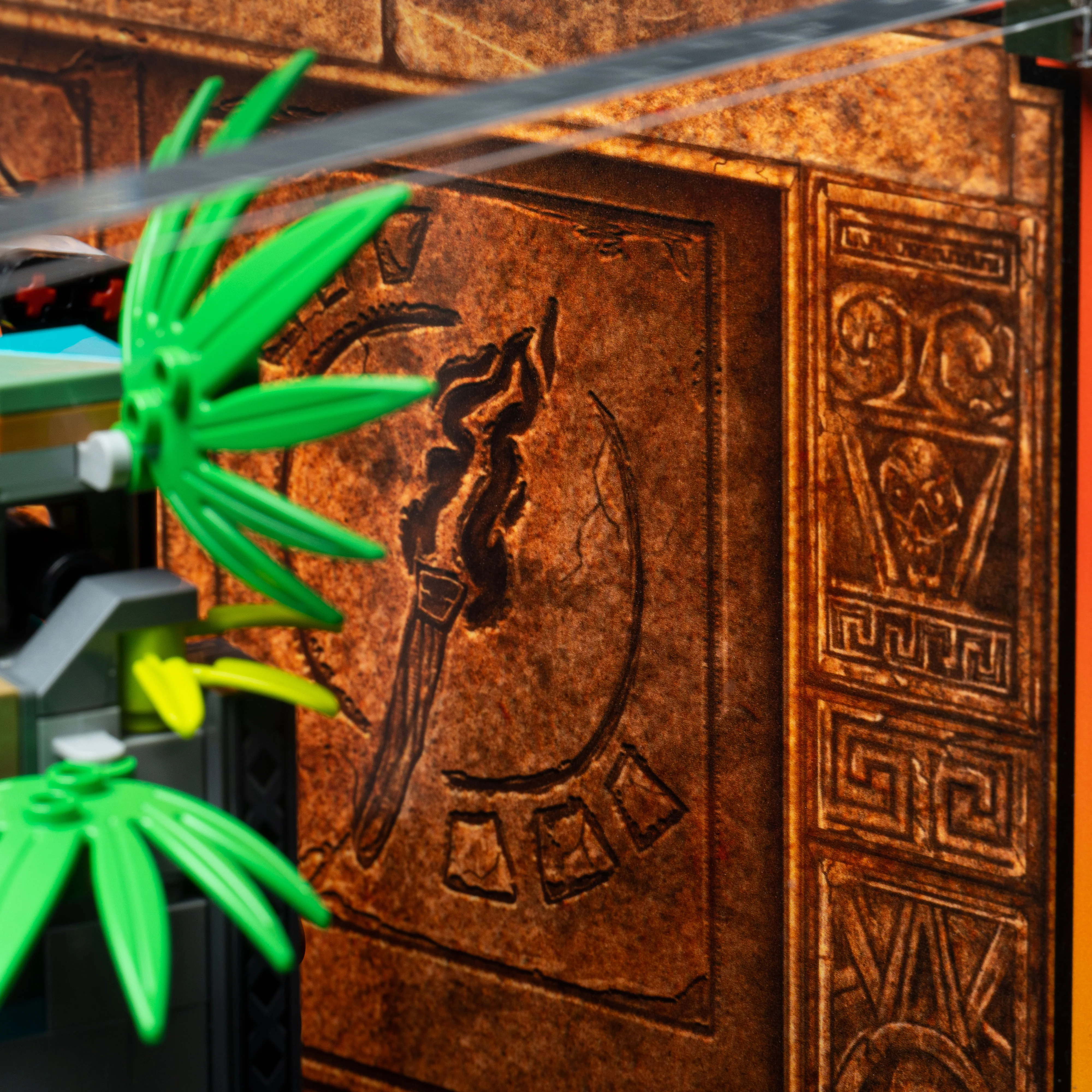 Limited Edition Display Case for LEGO® Indiana Jones™ Temple of the Golden Idol (77015) - Image 16