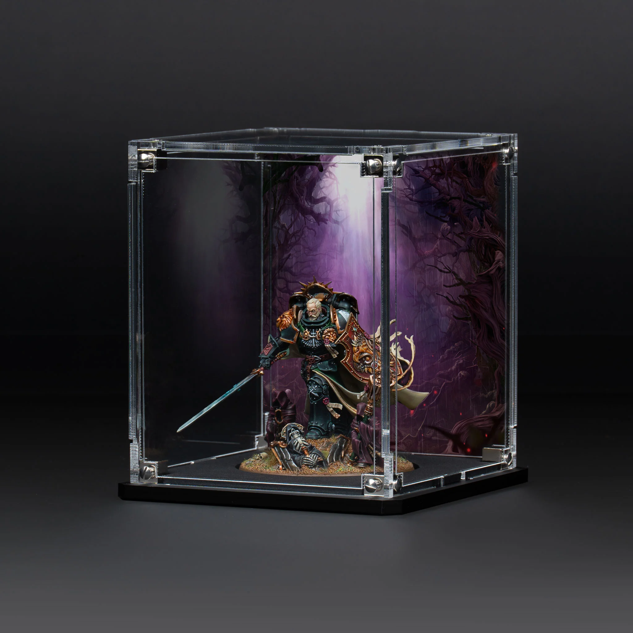 Display Case for Warhammer® 40,000 Dark Angels Lion El’Jonson - Image 4