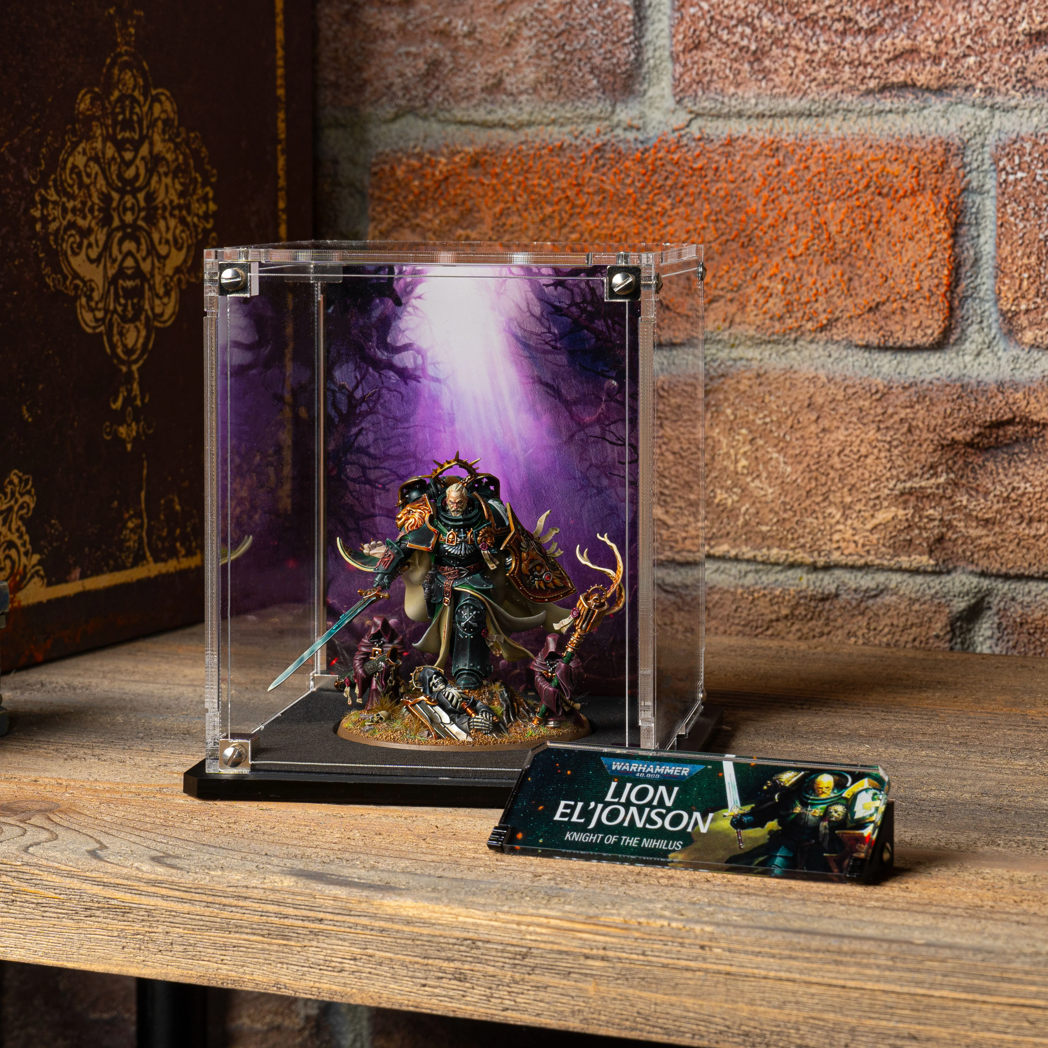 Display Case for Warhammer® 40,000 Dark Angels Lion El’Jonson - Image 9