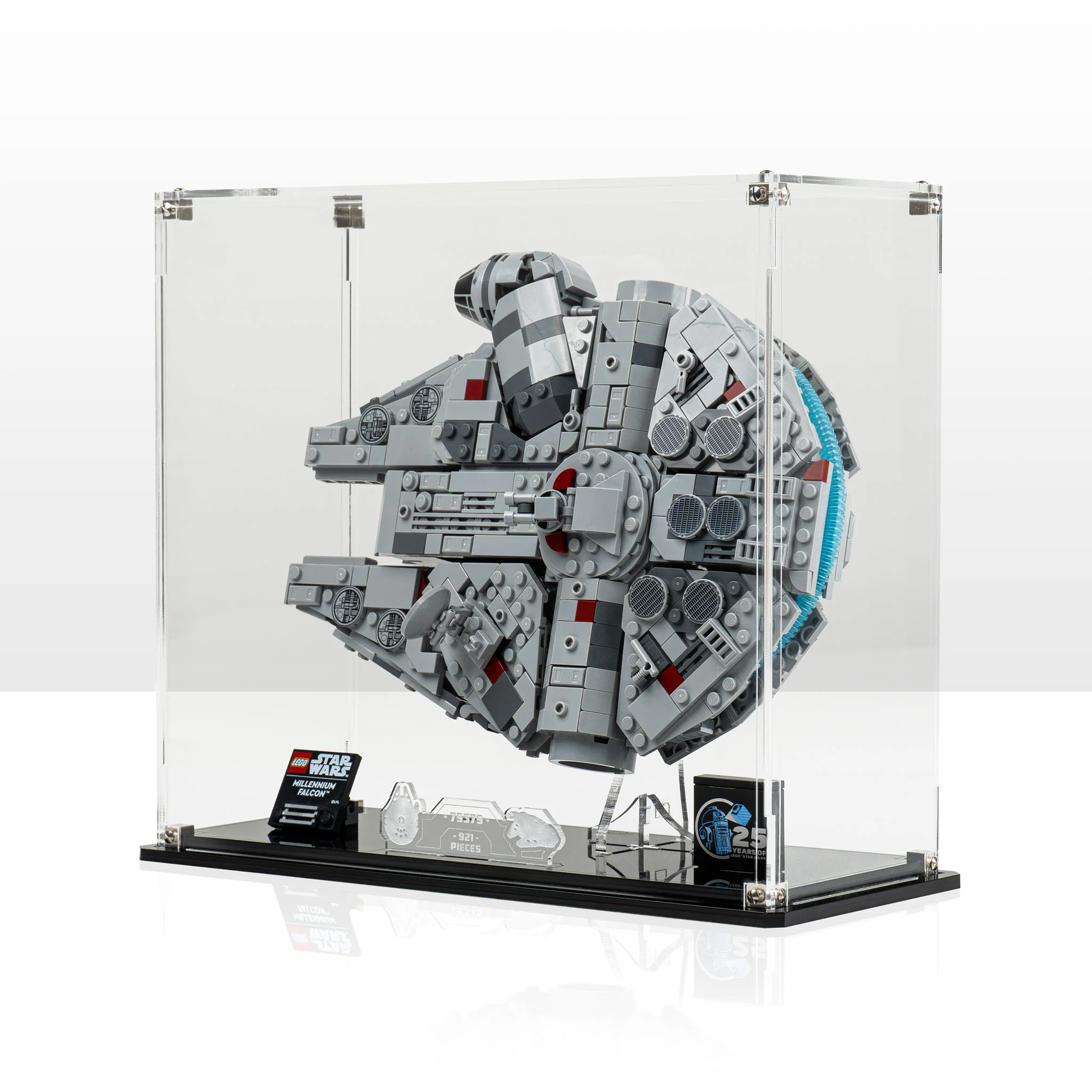 Horizontal & Angled Display Cases for LEGO® Star Wars™ Midi Scale Millennium Falcon™ (75375) - Image 6