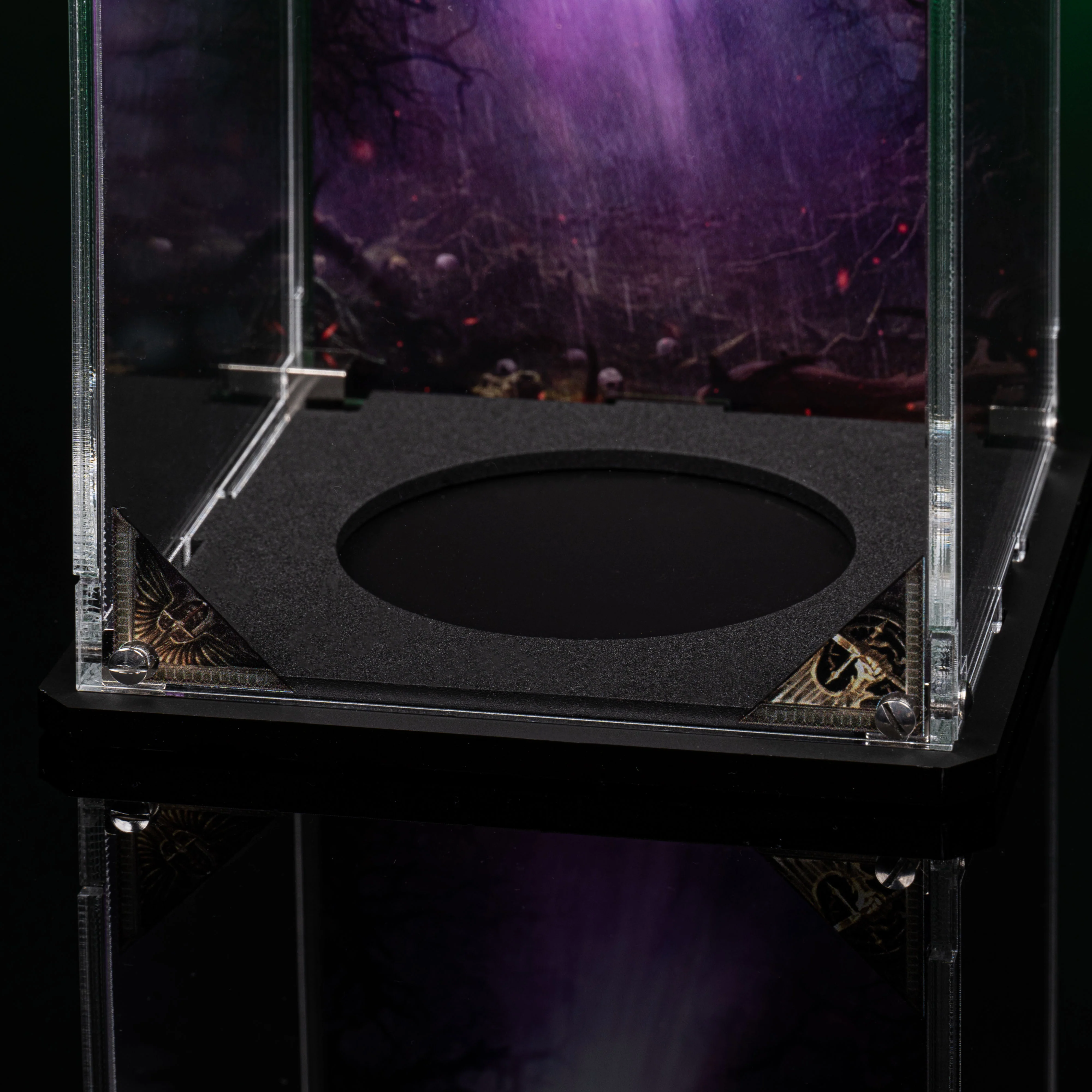 Limited Edition Display Case for Warhammer® 40,000 Dark Angels Lion El’Jonson - Image 13
