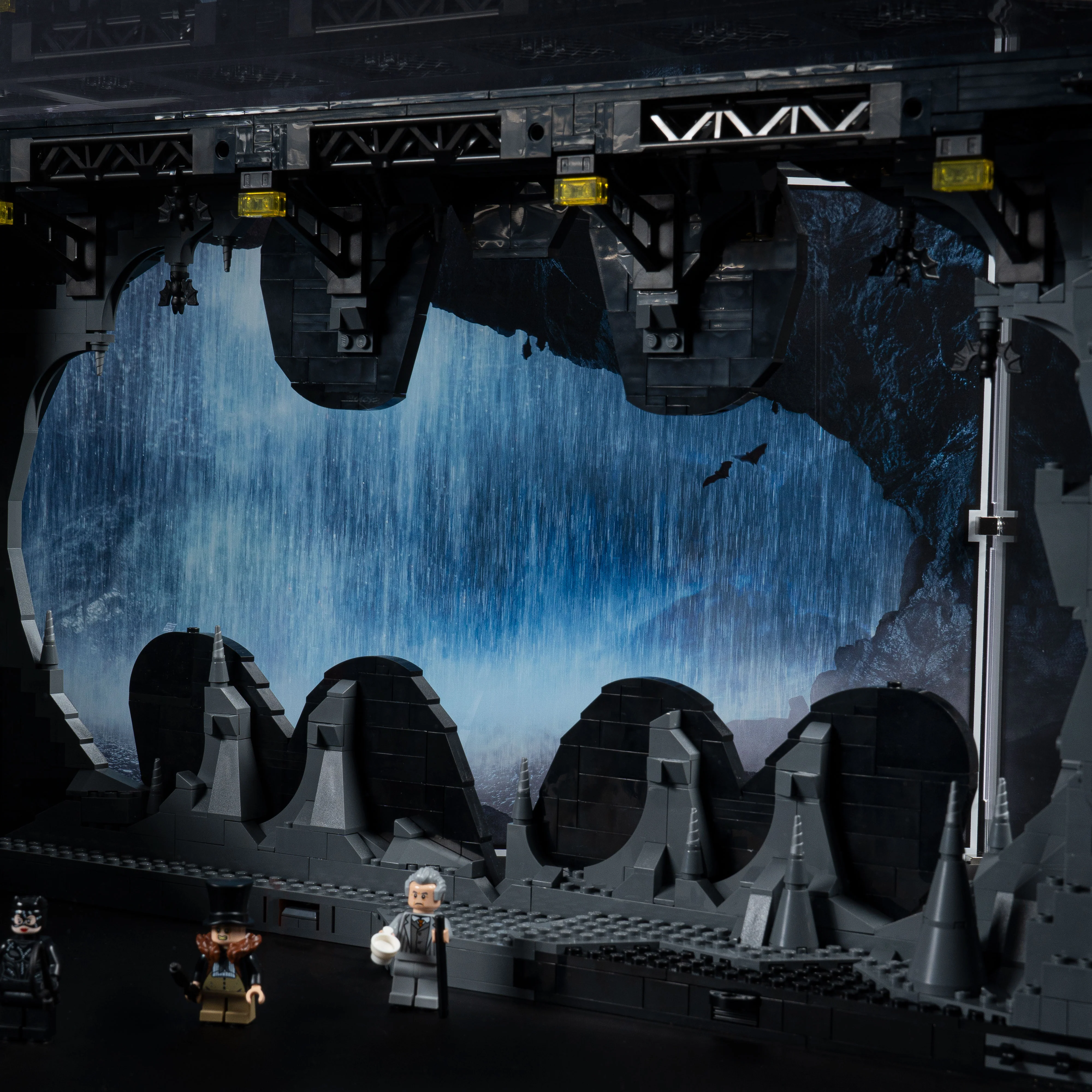 Limited Edition Display Case for LEGO® Batcave™ Shadow Box (76252) - Image 13