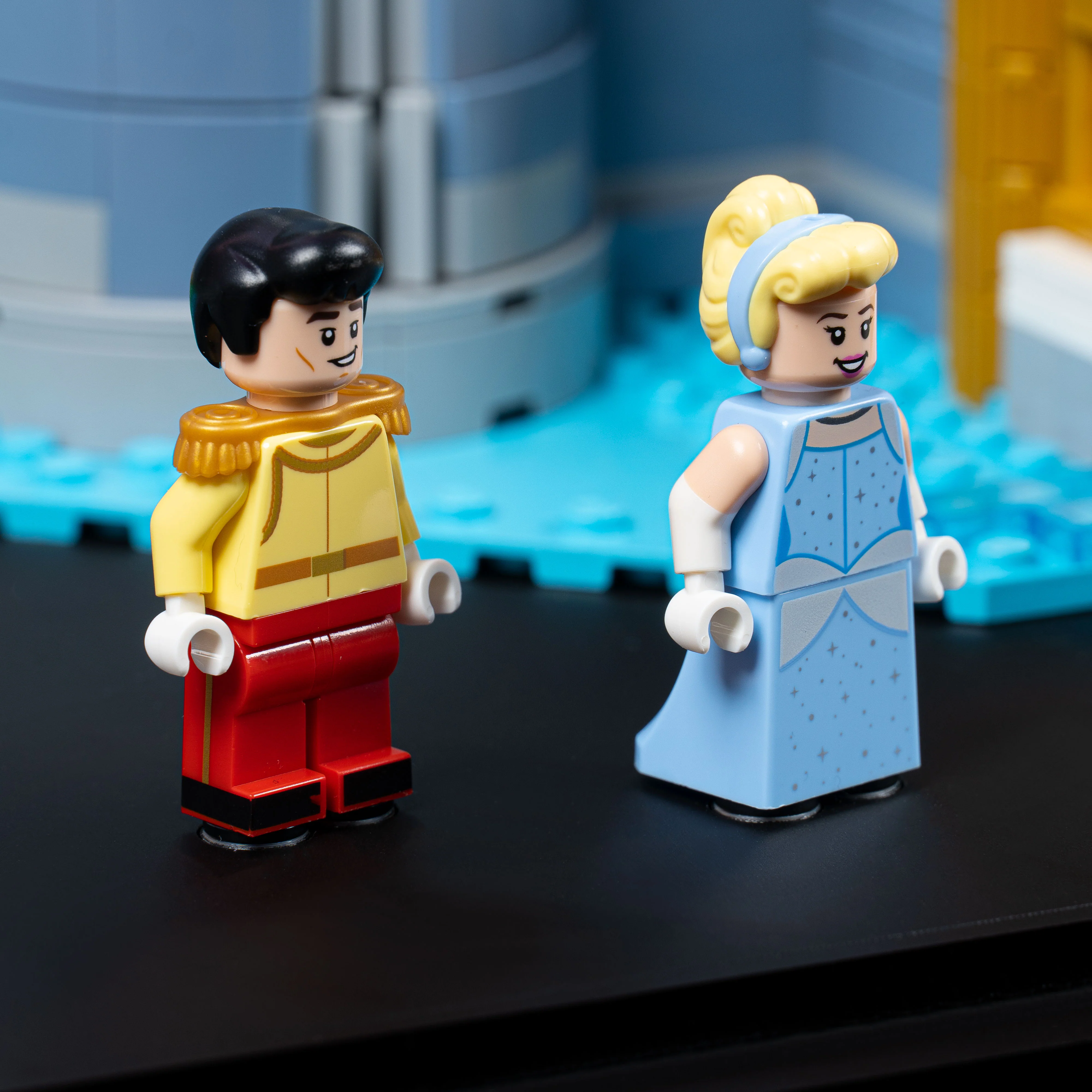 Limited Edition Display Case for LEGO® Disney Castle (43222) - Image 10
