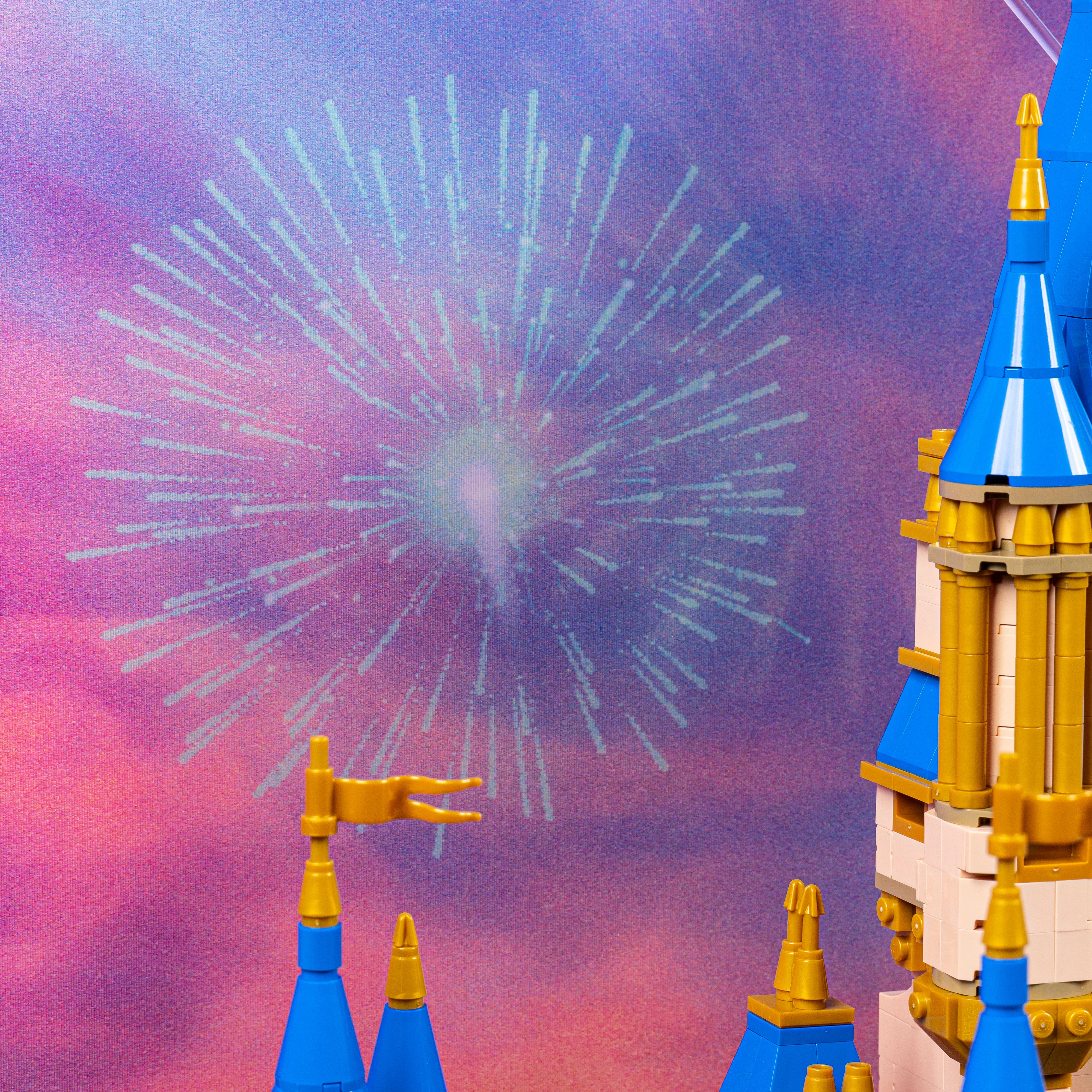 Limited Edition Display Case for LEGO® Disney Castle (43222) - Image 5
