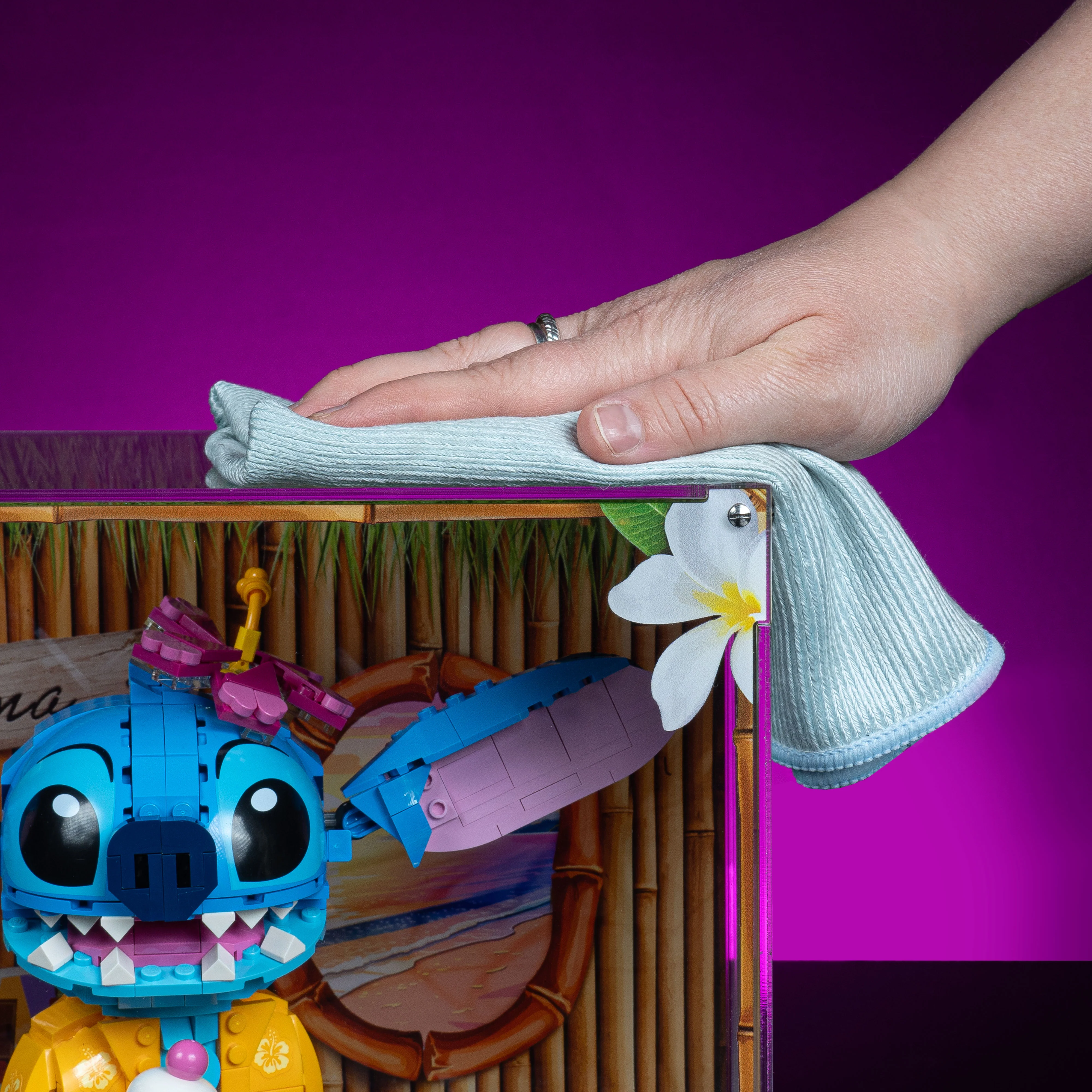 Limited Edition Display Case for LEGO® Disney Stitch (43249) - Image 7