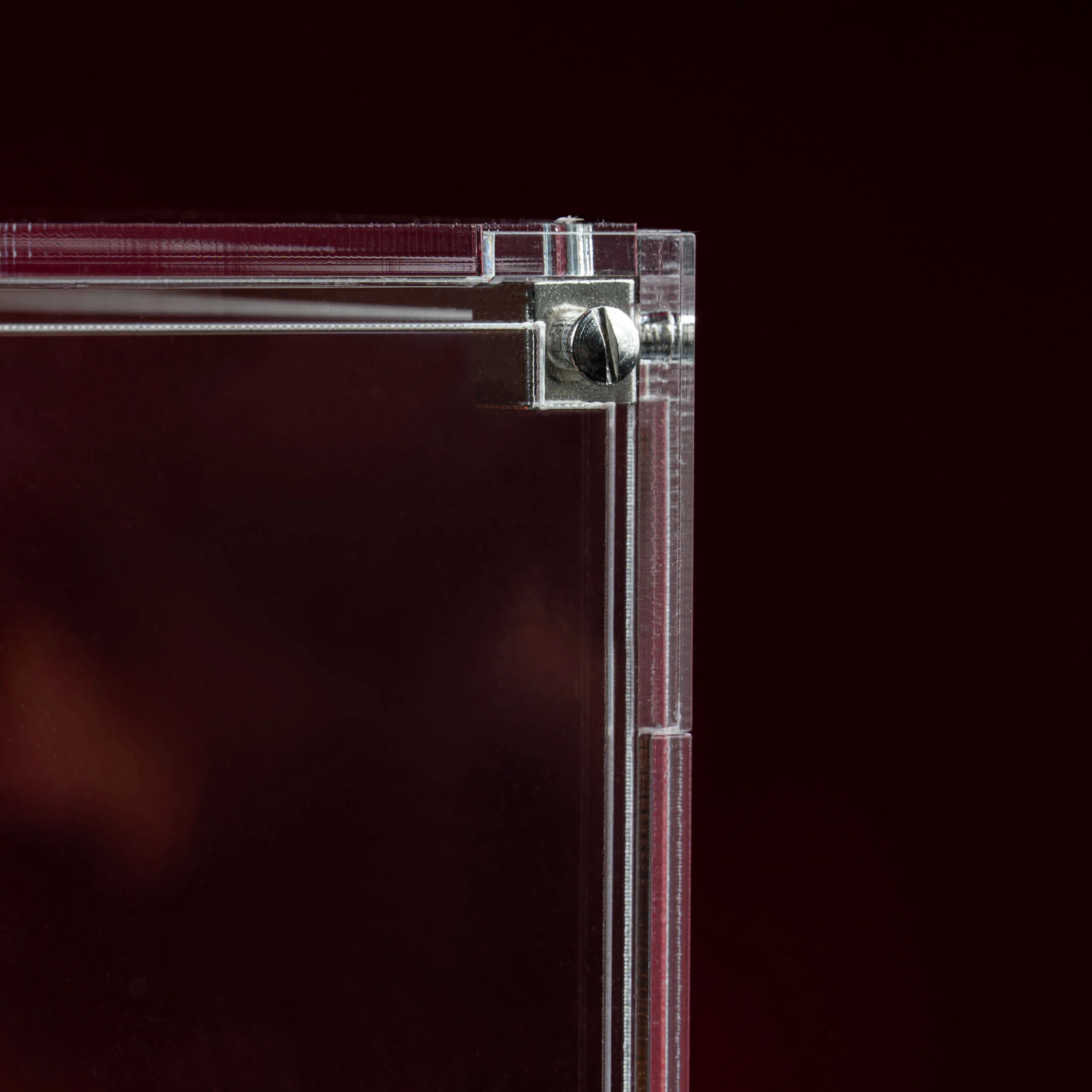 Limited Edition Display Case for LEGO® Dungeons & Dragons (21348) - Image 10