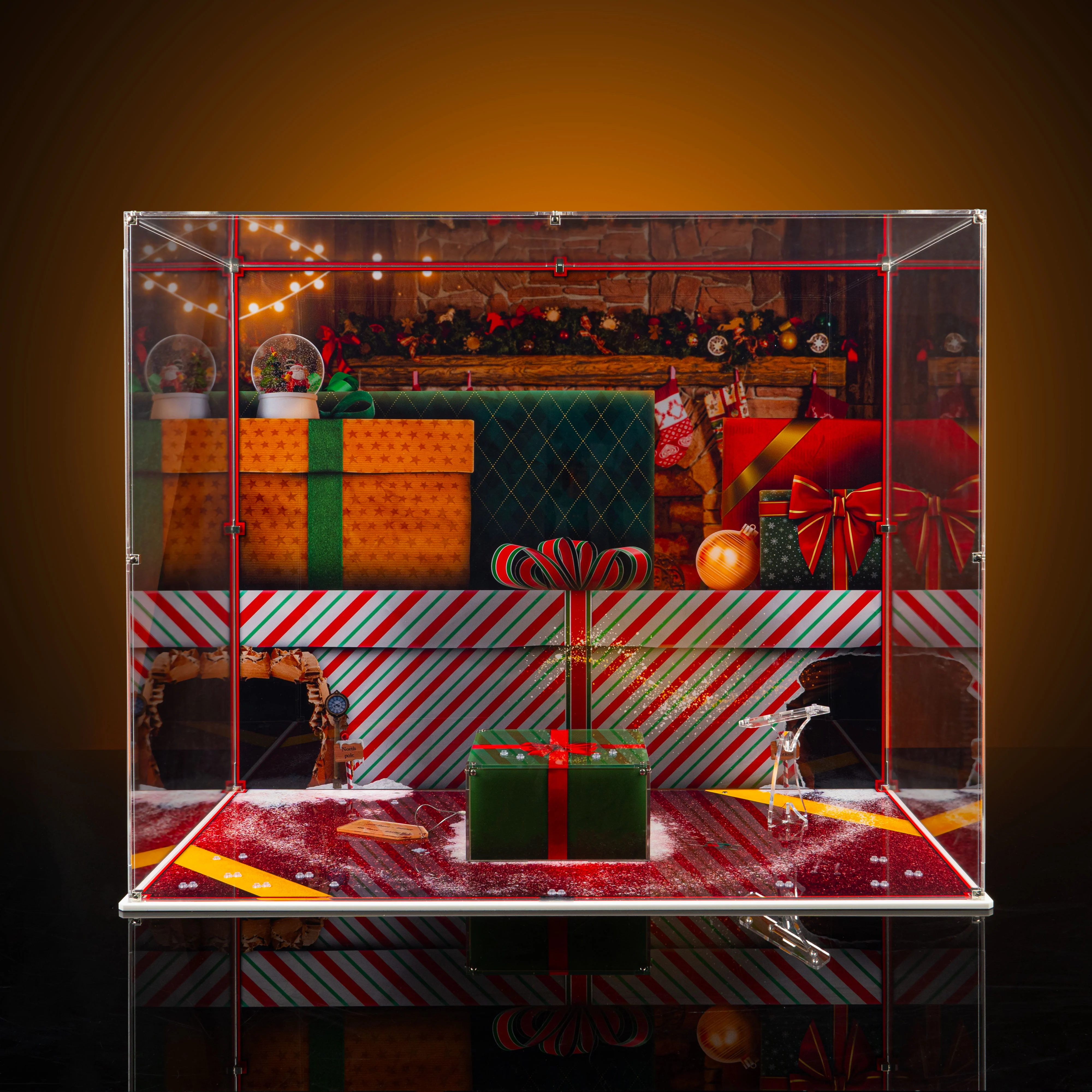 Limited Edition Display Case for LEGO® Family Christmas Tree Decoration (41843) & Holiday Express Train (10361) - Image 5