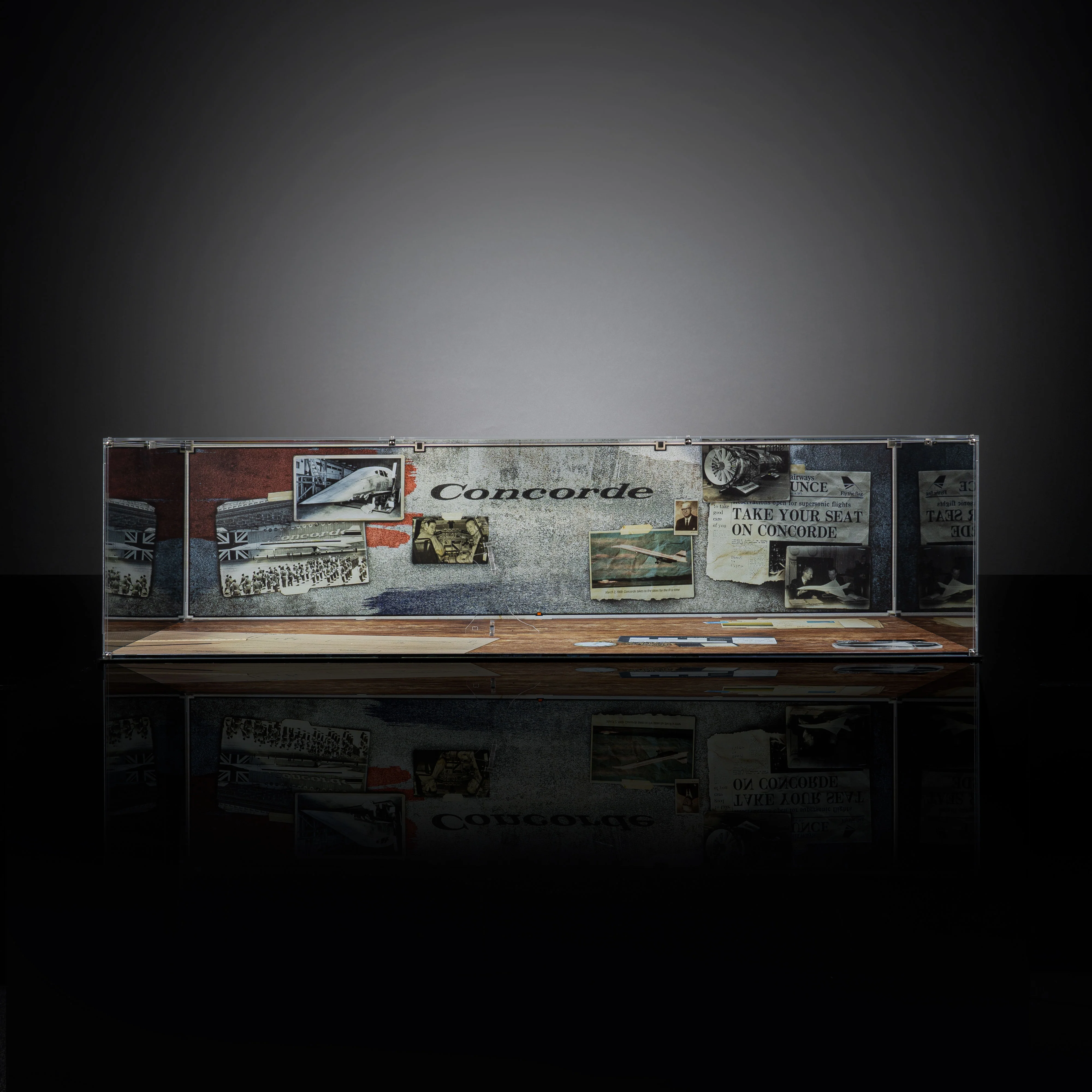 Limited Edition Display Case for LEGO® Icons: Concorde (10318) - Image 5
