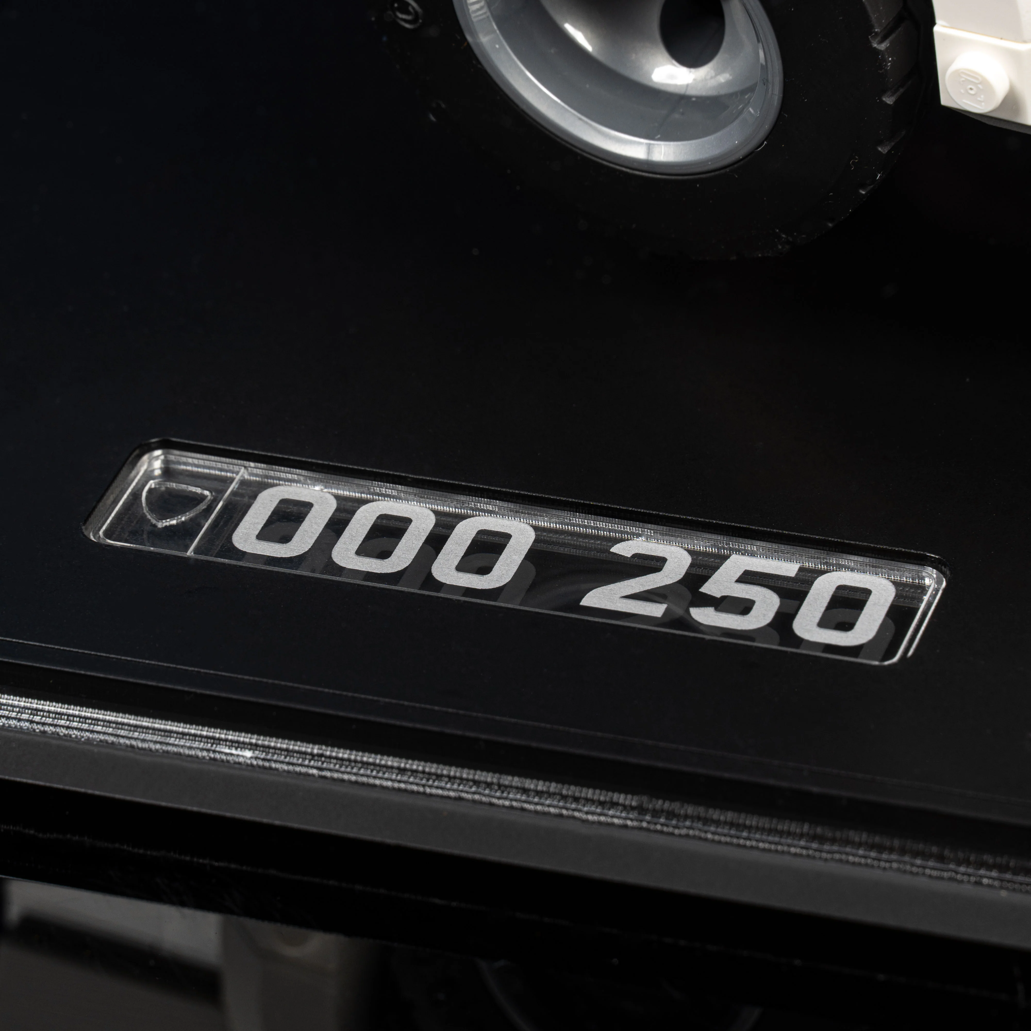 Limited Edition Display Case for LEGO® Icons Lamborghini Countach 5000 Quattrovalvole (10337) - Image 13