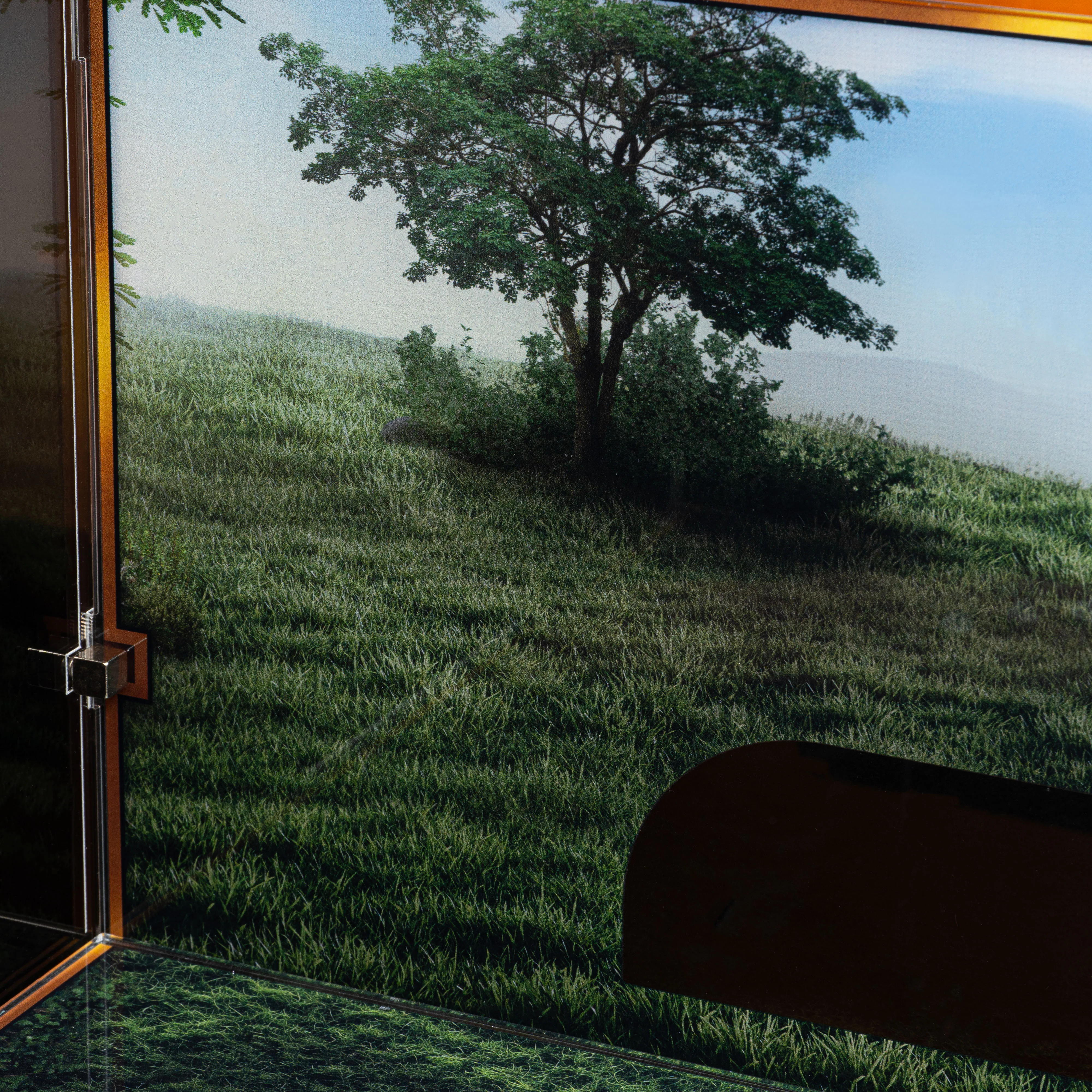 Limited Edition Display Case for LEGO® Icons: Lord of the Rings The Shire™ (10354) - Image 8