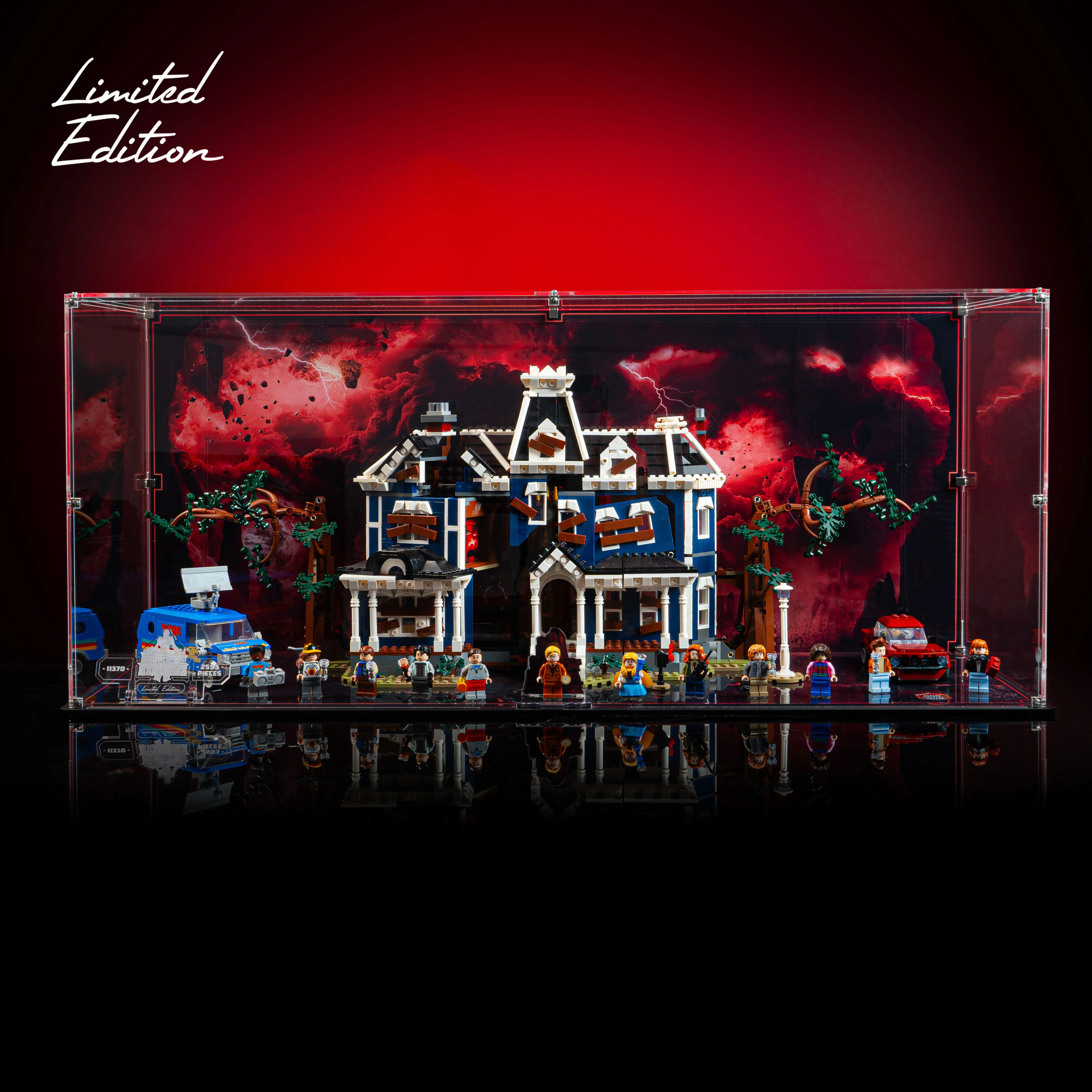 Limited Edition Display Case for LEGO® Icons: Stranger Things: The Creel House (11370) - Image 2
