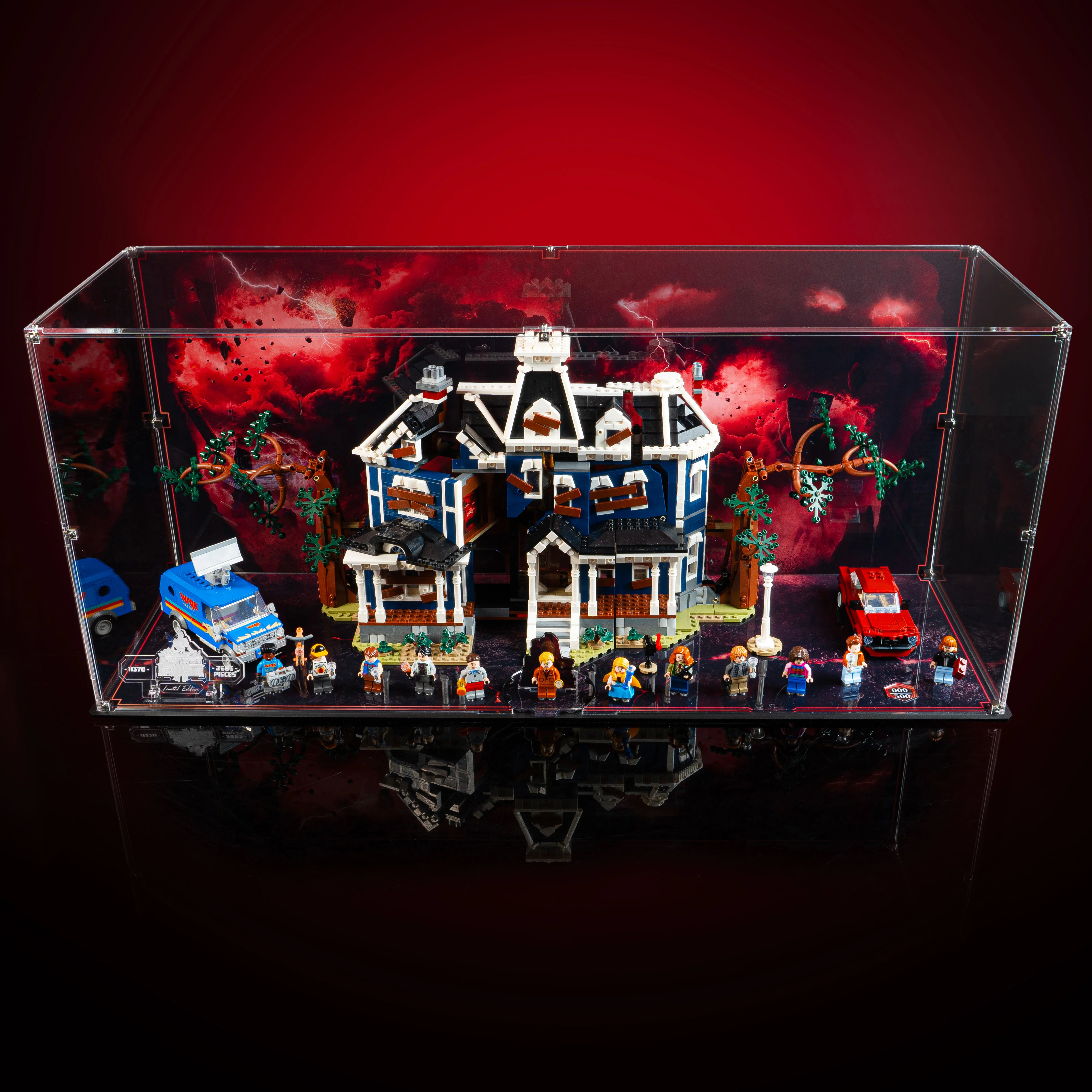 Limited Edition Display Case for LEGO® Icons: Stranger Things: The Creel House (11370) - Image 5