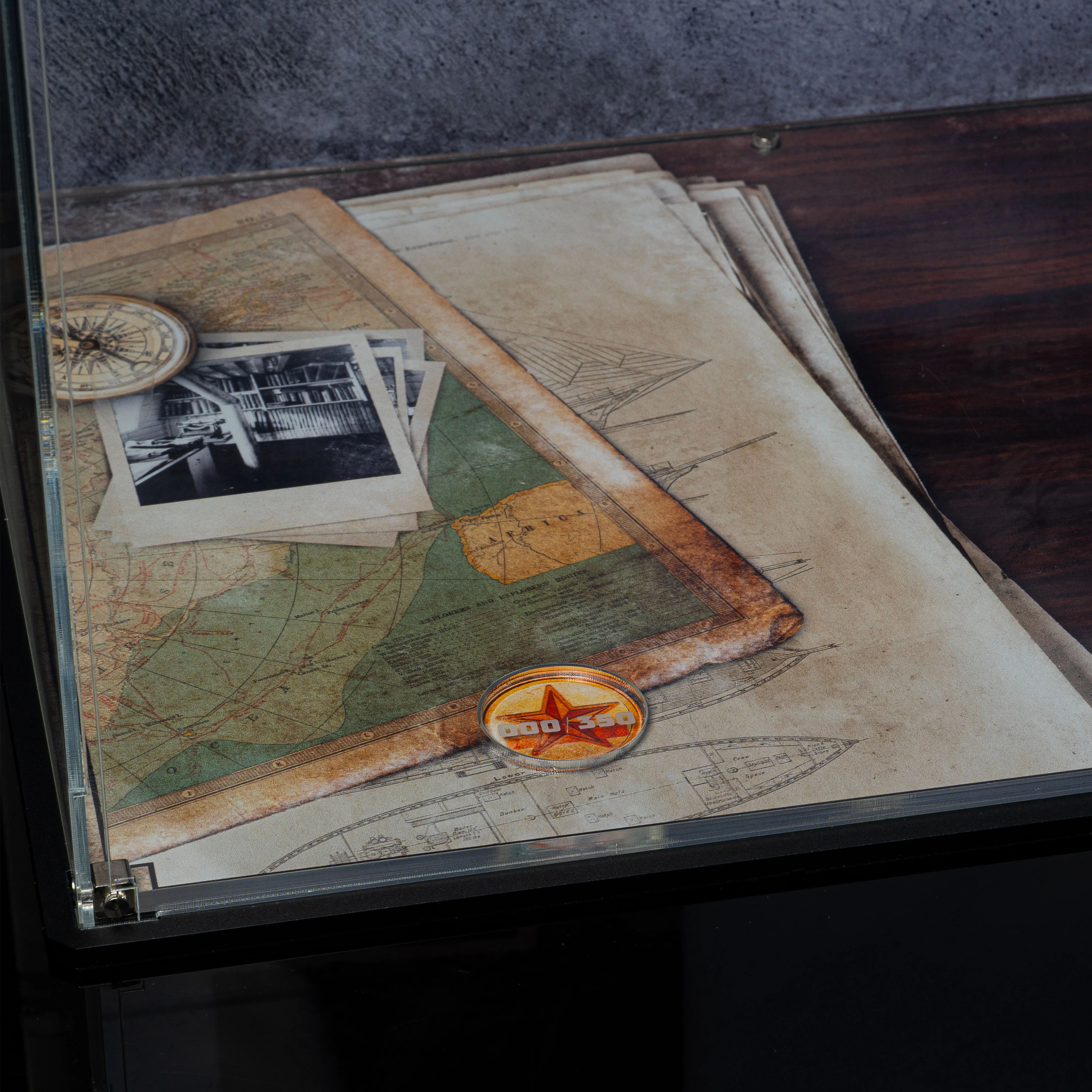 Limited Edition Display Case for LEGO® Icons: The Endurance (10335) and Shackleton’s Lifeboat (40729) - Image 6