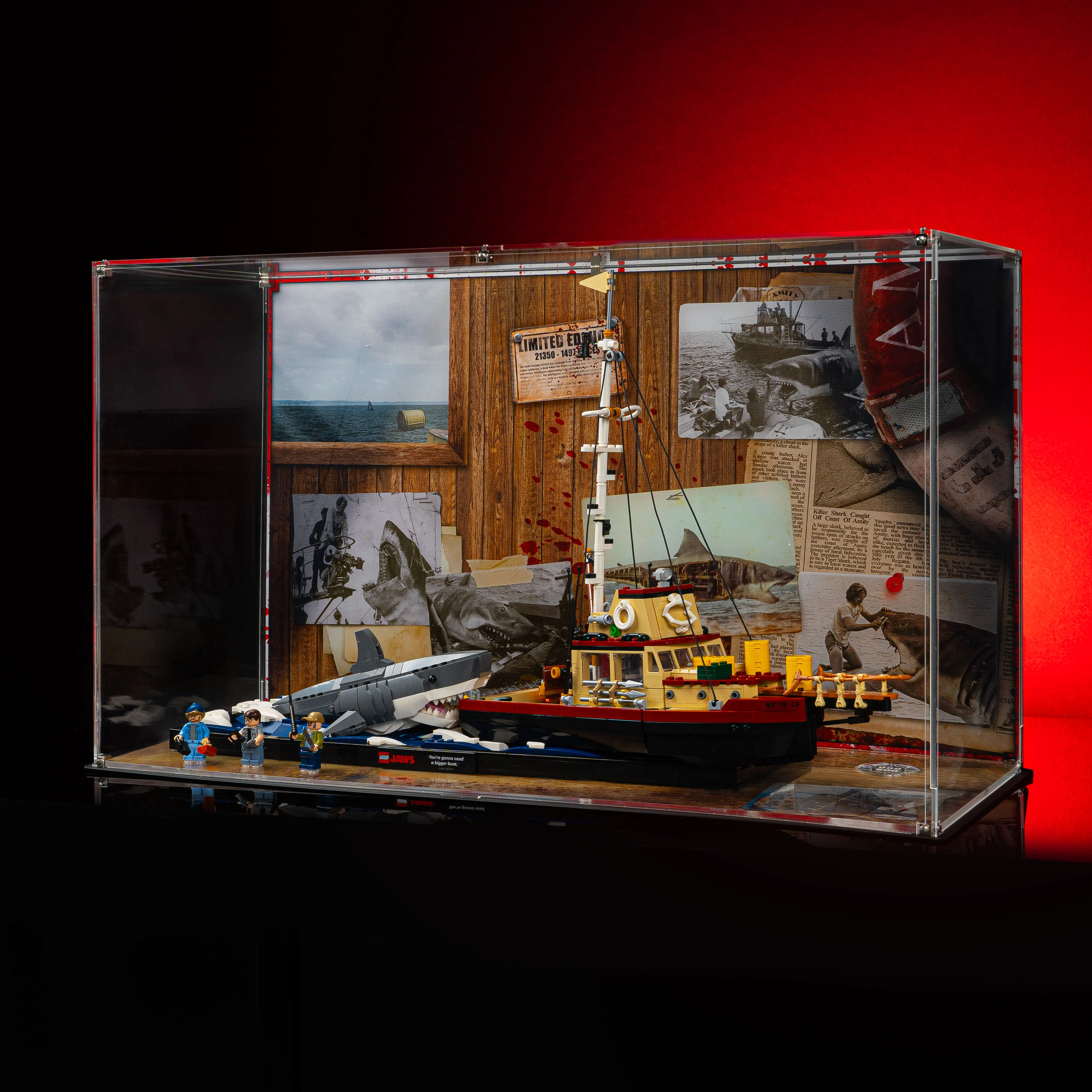Limited Edition Display Case for LEGO® Ideas Jaws (21350) - Image 4