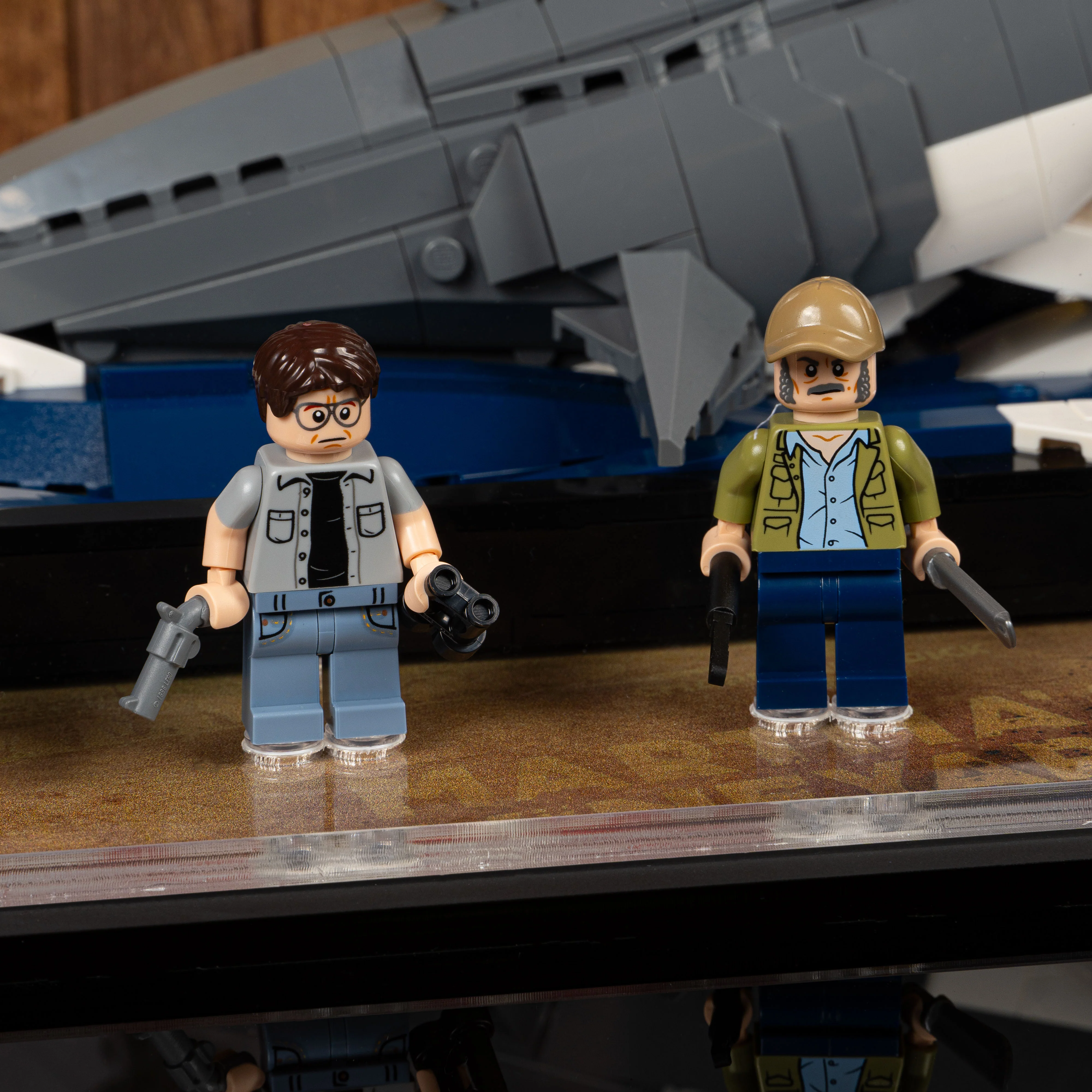Limited Edition Display Case for LEGO® Ideas Jaws (21350) - Image 6