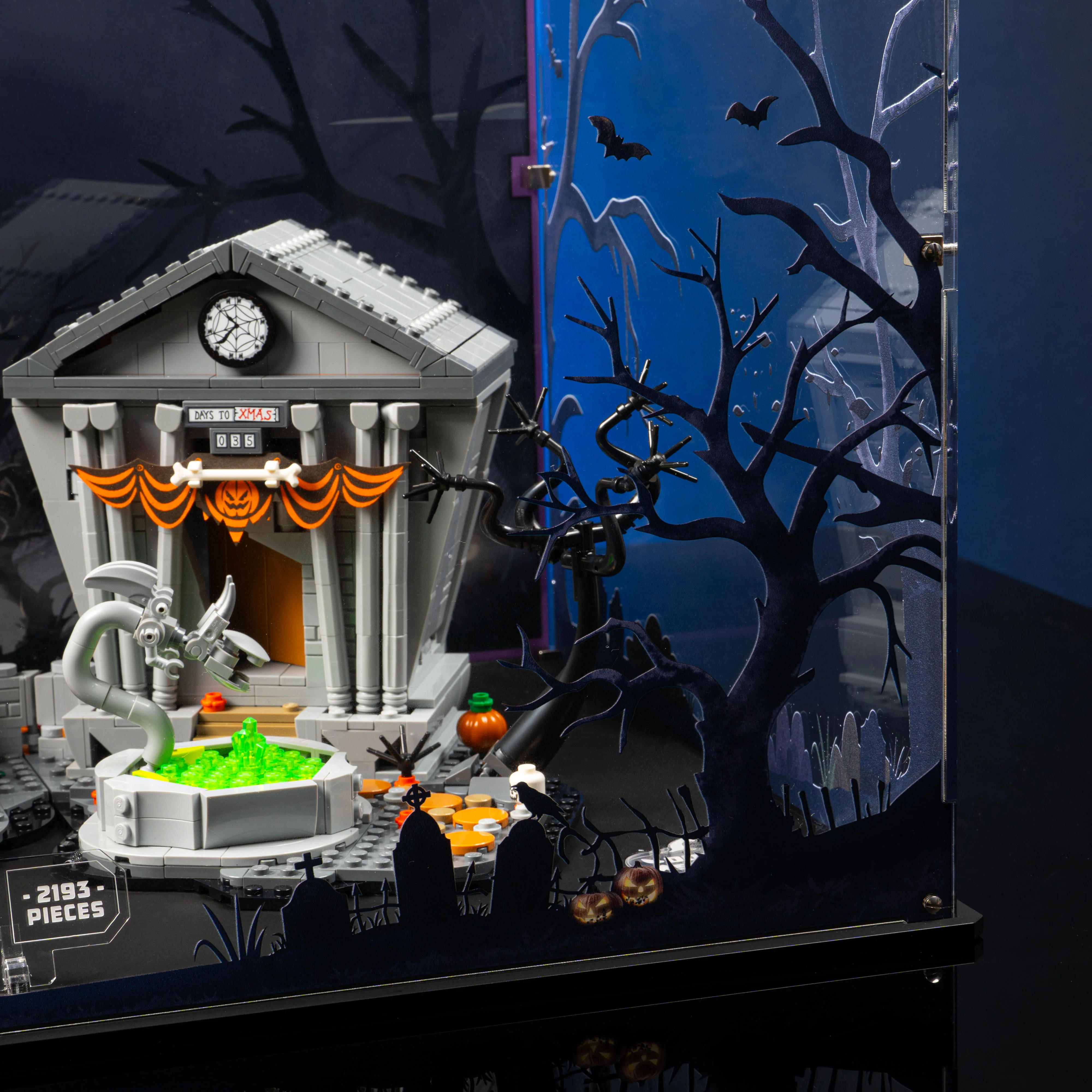 Limited Edition Display Case for LEGO® Ideas: The Nightmare Before Christmas (21351) - Image 7