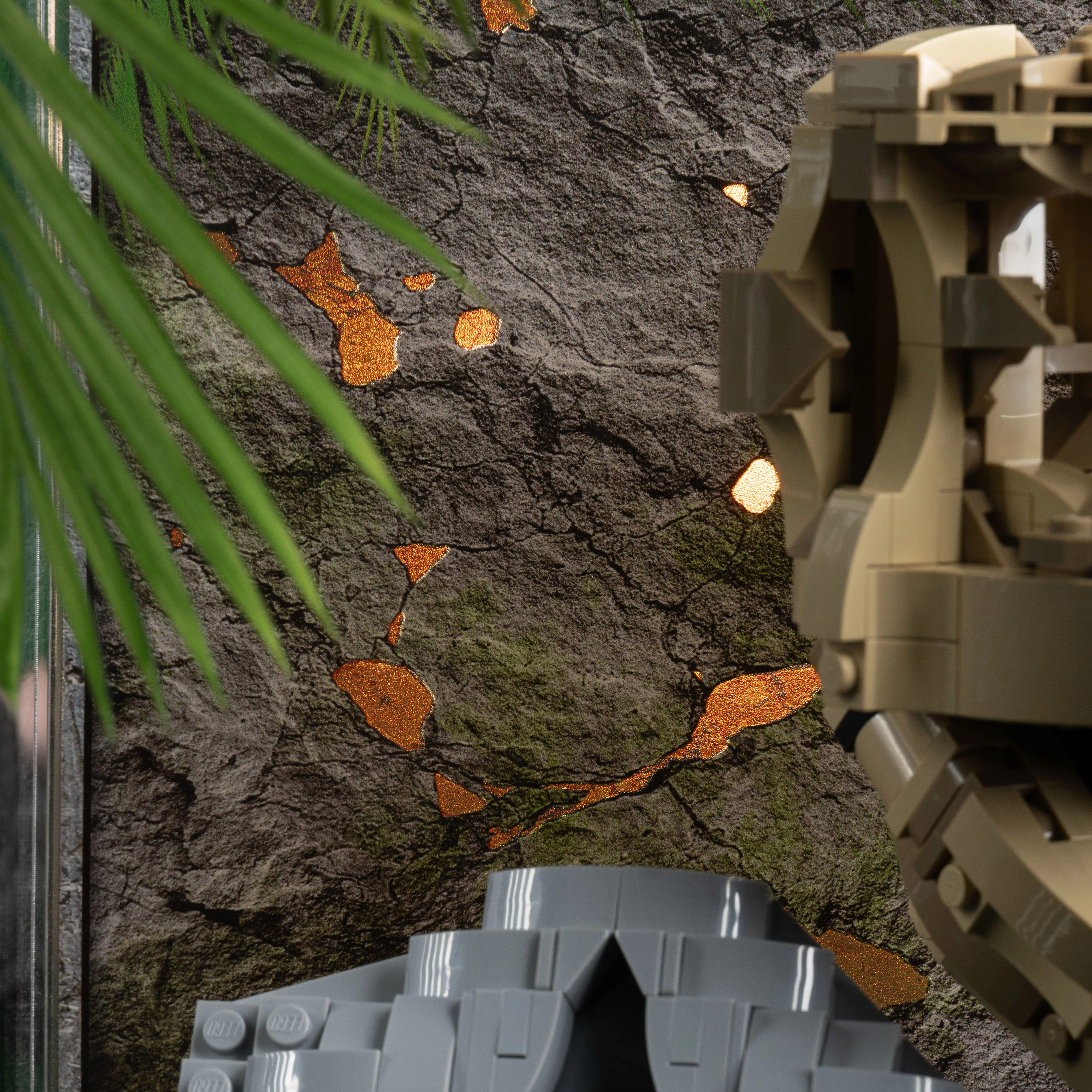 Limited Edition Display Case for LEGO® Jurassic World: Dinosaur Fossils: T. rex Skull (76964) - Image 5