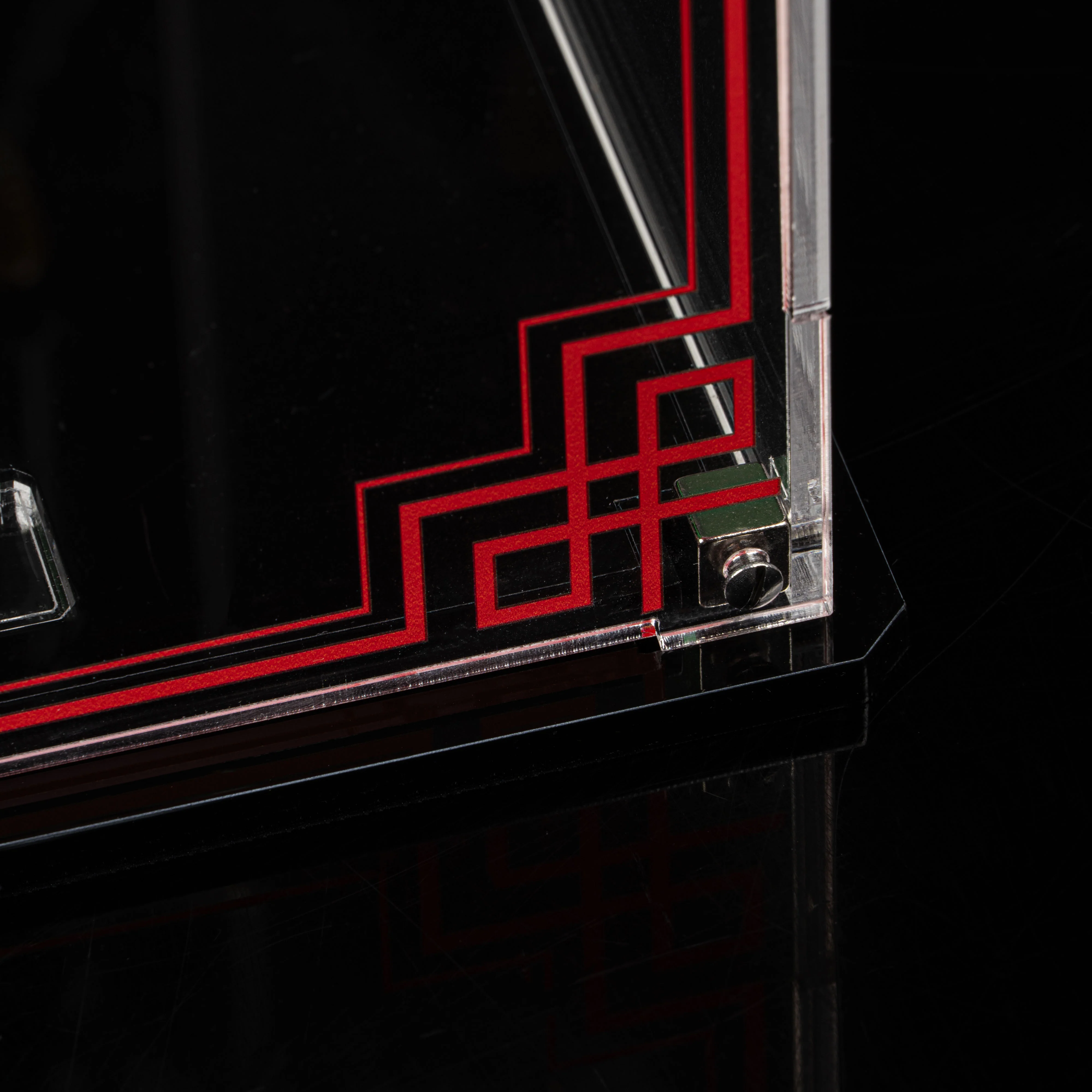 Limited Edition Display Case for LEGO® Ninjago®: The Guardian Dragon (71847) - Image 7
