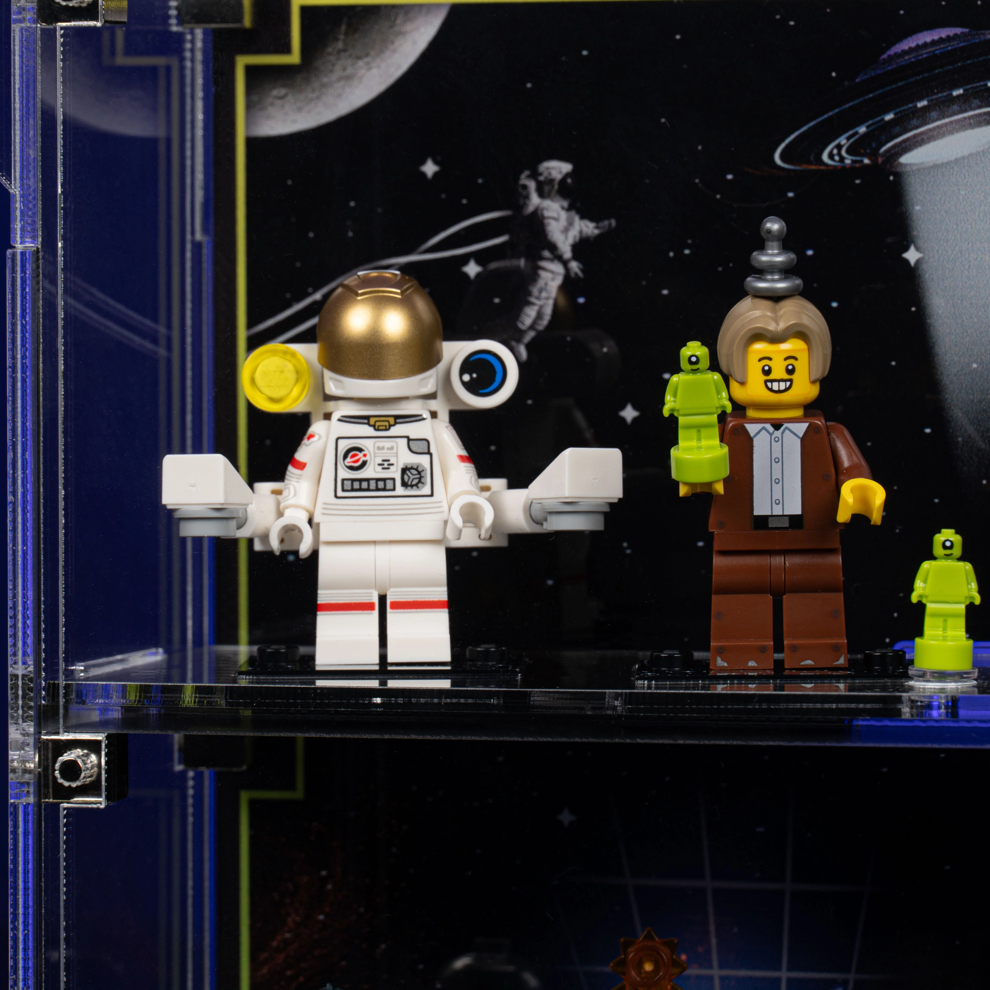 Limited Edition Display Case for LEGO® Space Minifigures Series 26 (71046) - Image 5