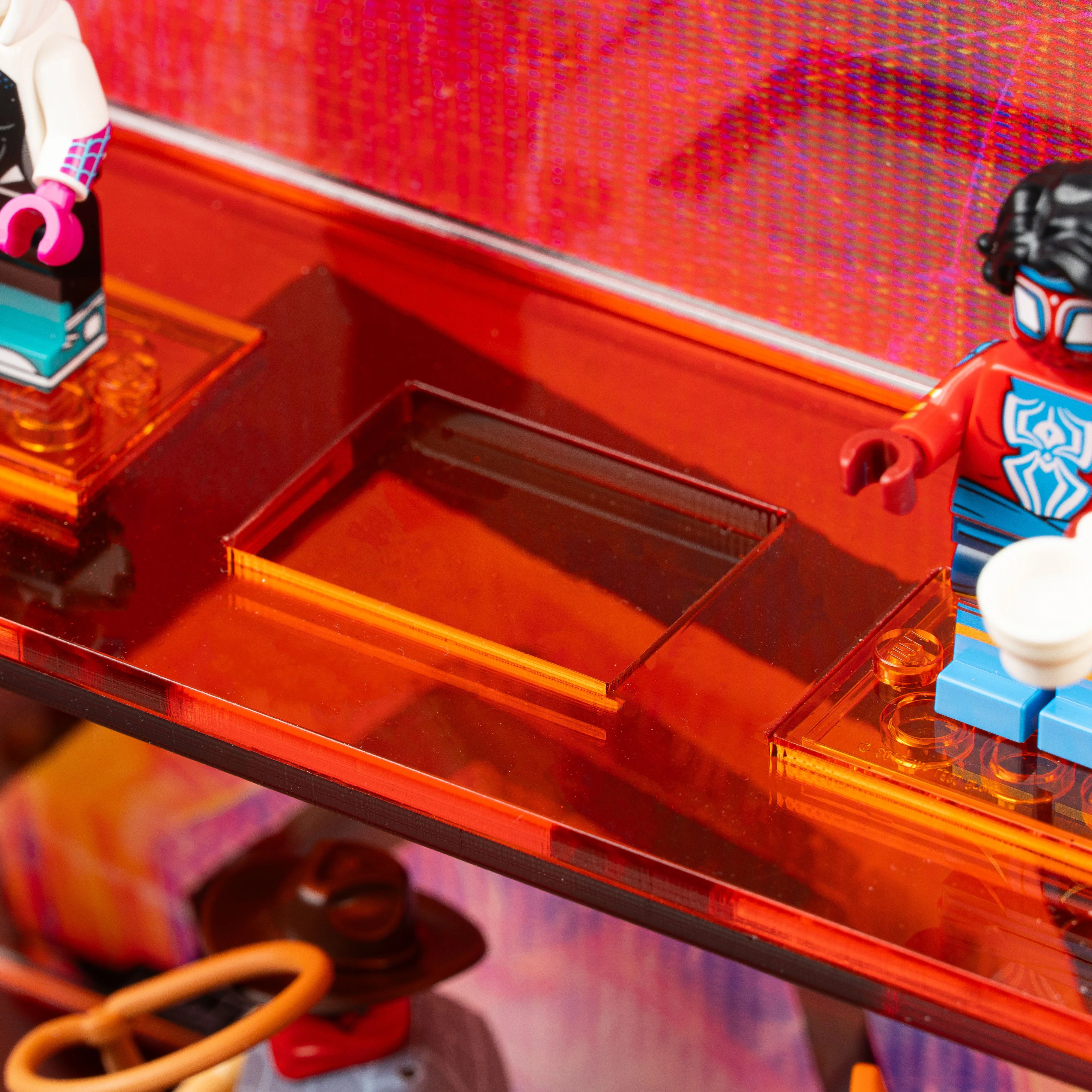 Limited Edition Display Case for LEGO® Spider-Man: Across the Spider-Verse Minifigures (71050) - Image 10