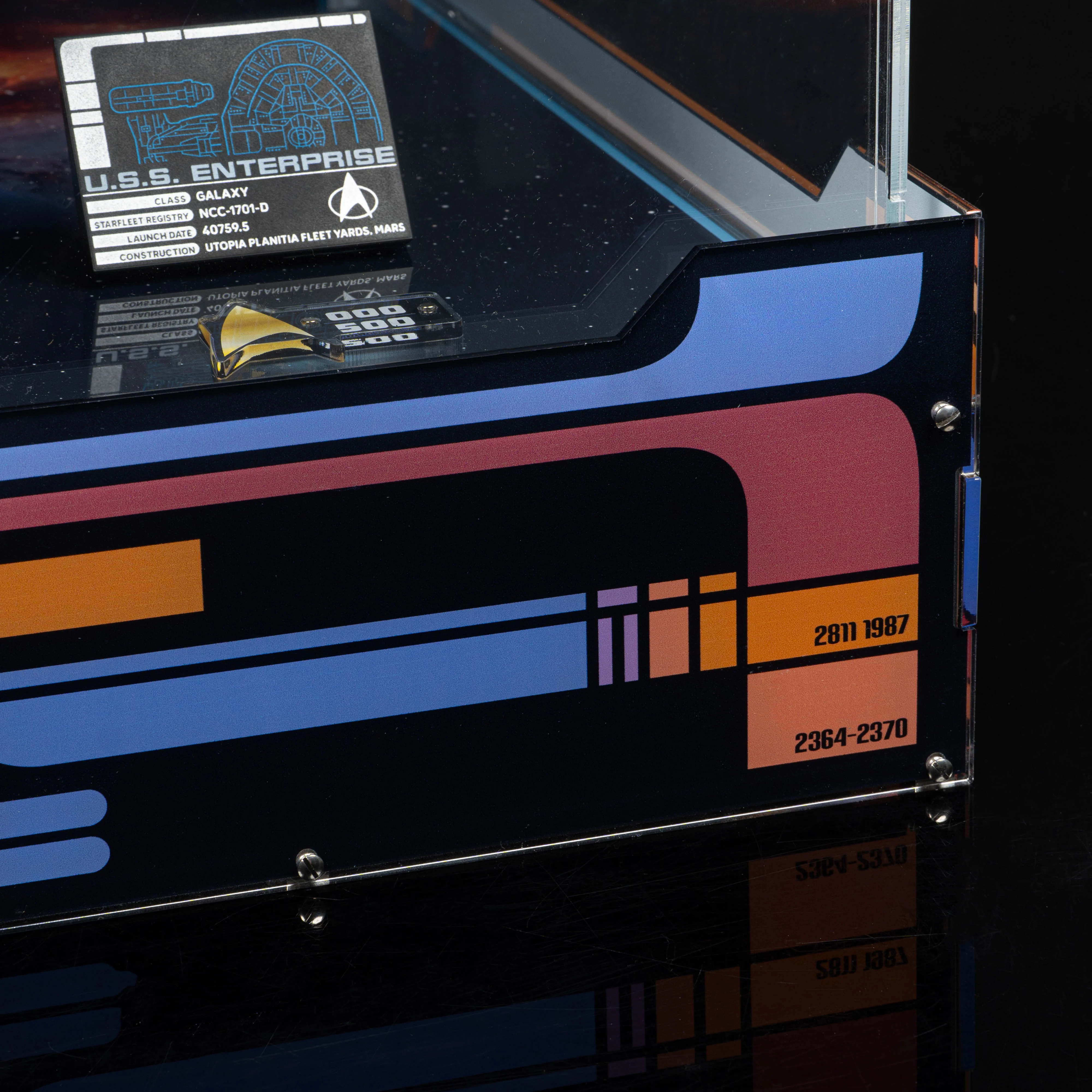 Limited Edition Display Case for LEGO® Star Trek: U.S.S. Enterprise NCC-1701-D™ (10356) - Image 8