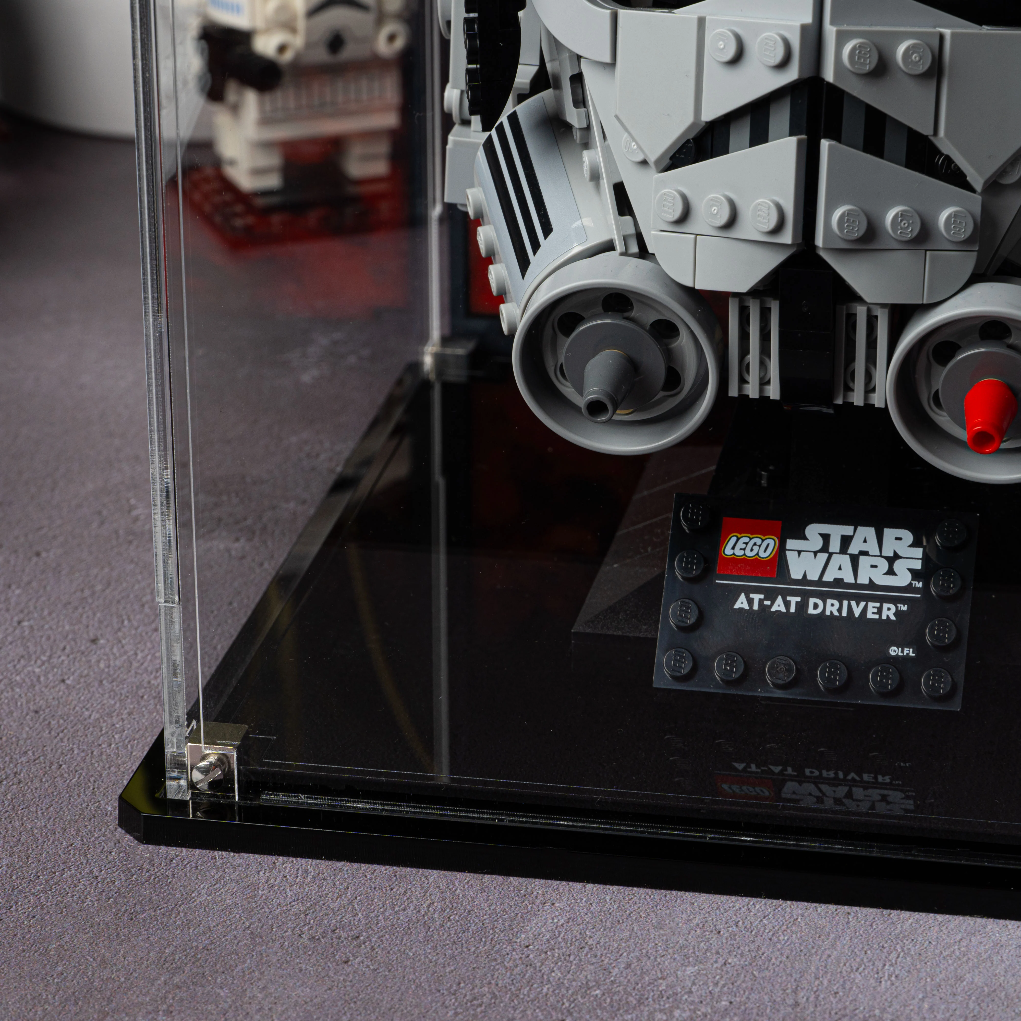 Display Case for LEGO® Star Wars: AT-AT Driver Helmet (75429) - Image 12