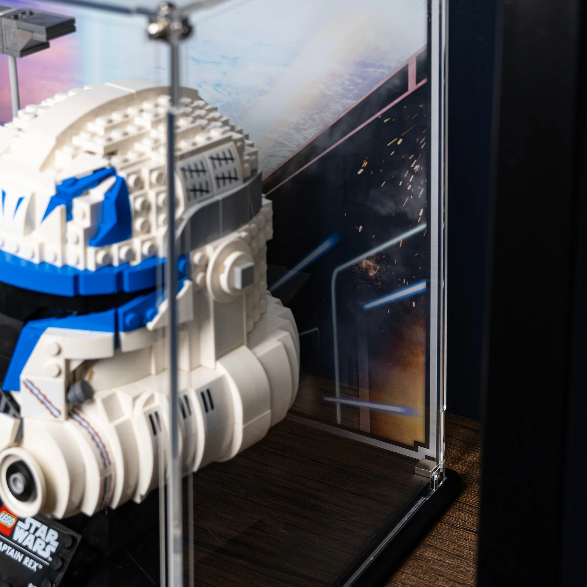 Limited Edition Display Case for LEGO® Star Wars Commander Cody and Captain Rex Helmets (75349 & 75350) - Image 16