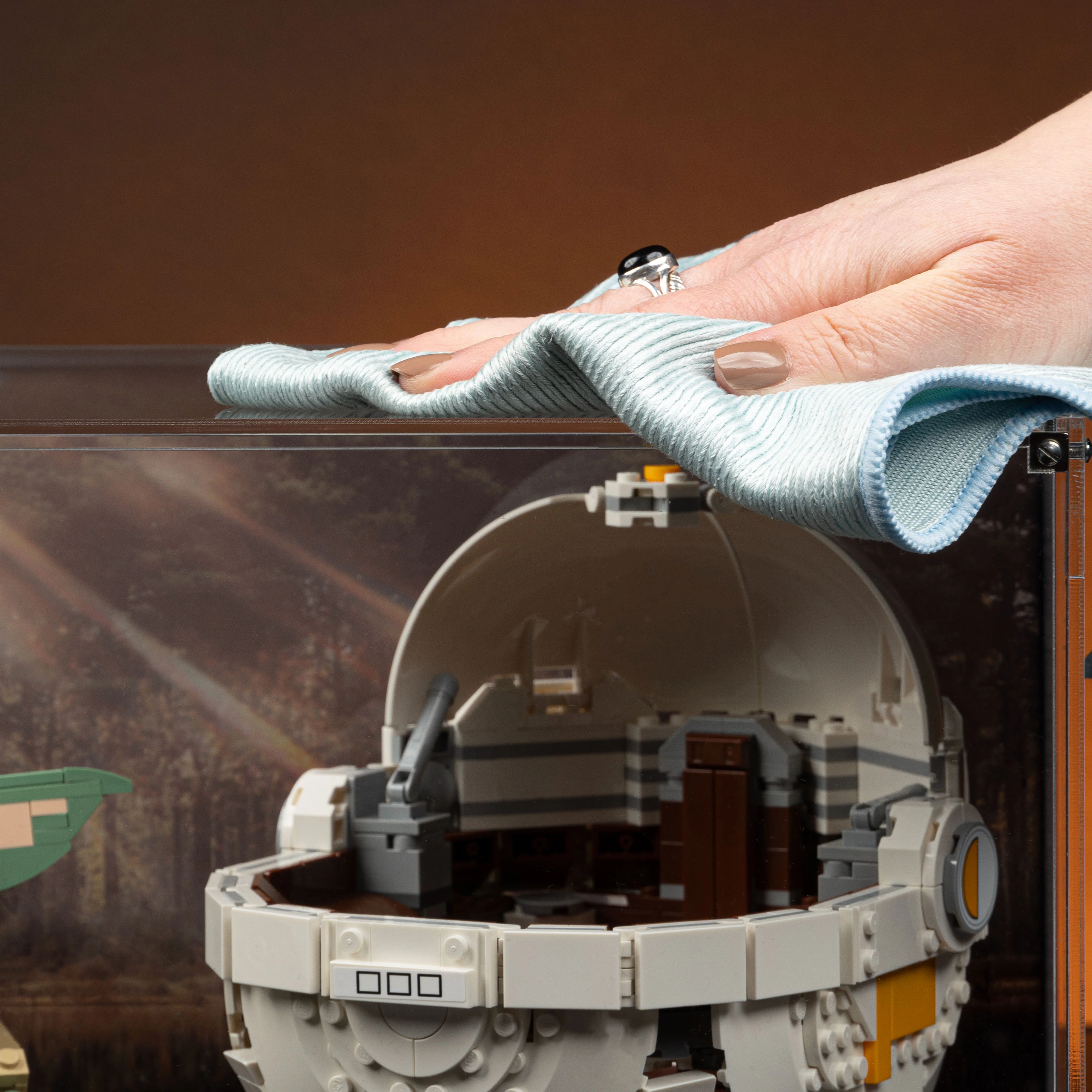Limited Edition Display Case for LEGO® Star Wars: Grogu with Hover Pram (75403) - Image 3