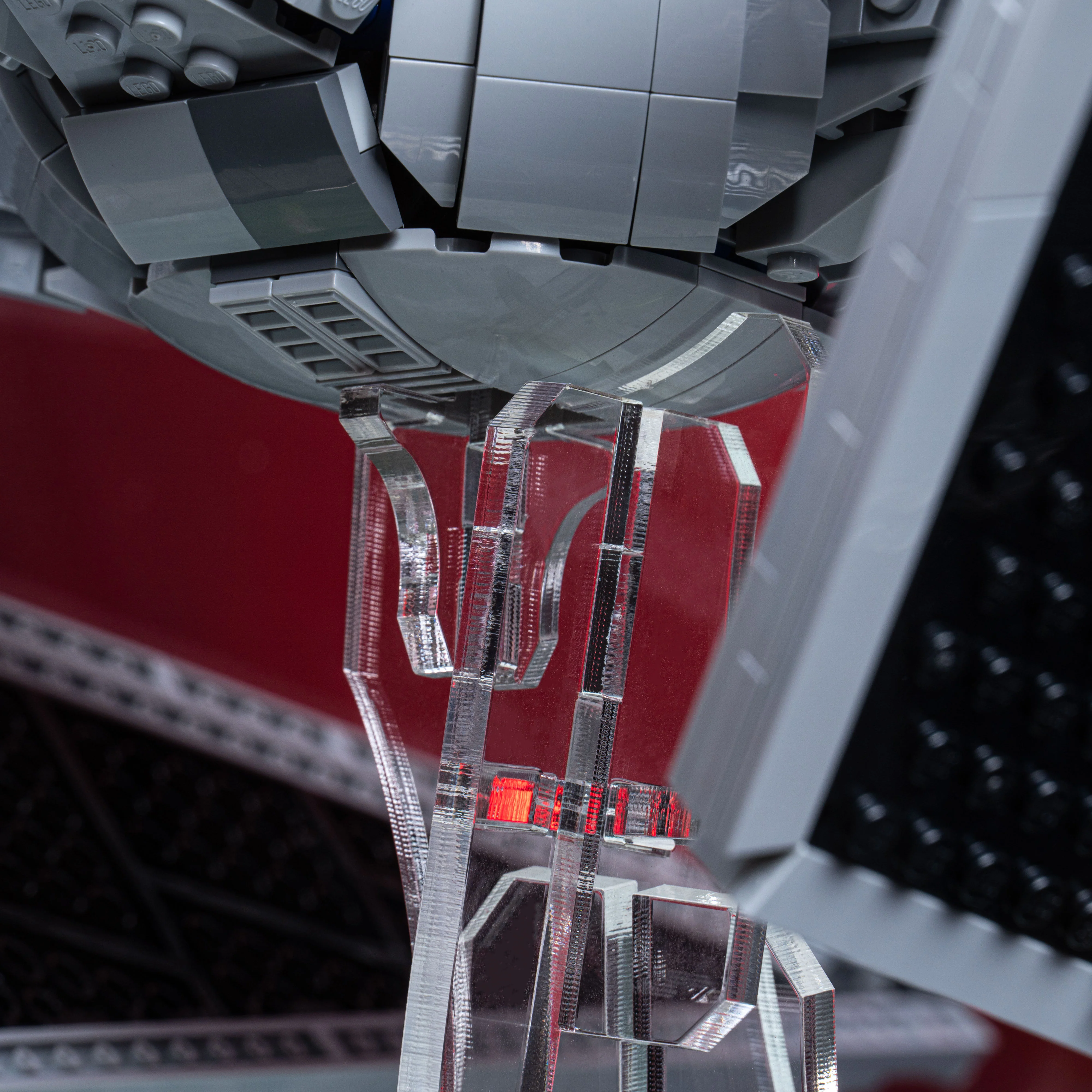 Limited Edition Display Case for LEGO® Star Wars TIE Interceptor™ (75382) - Image 9