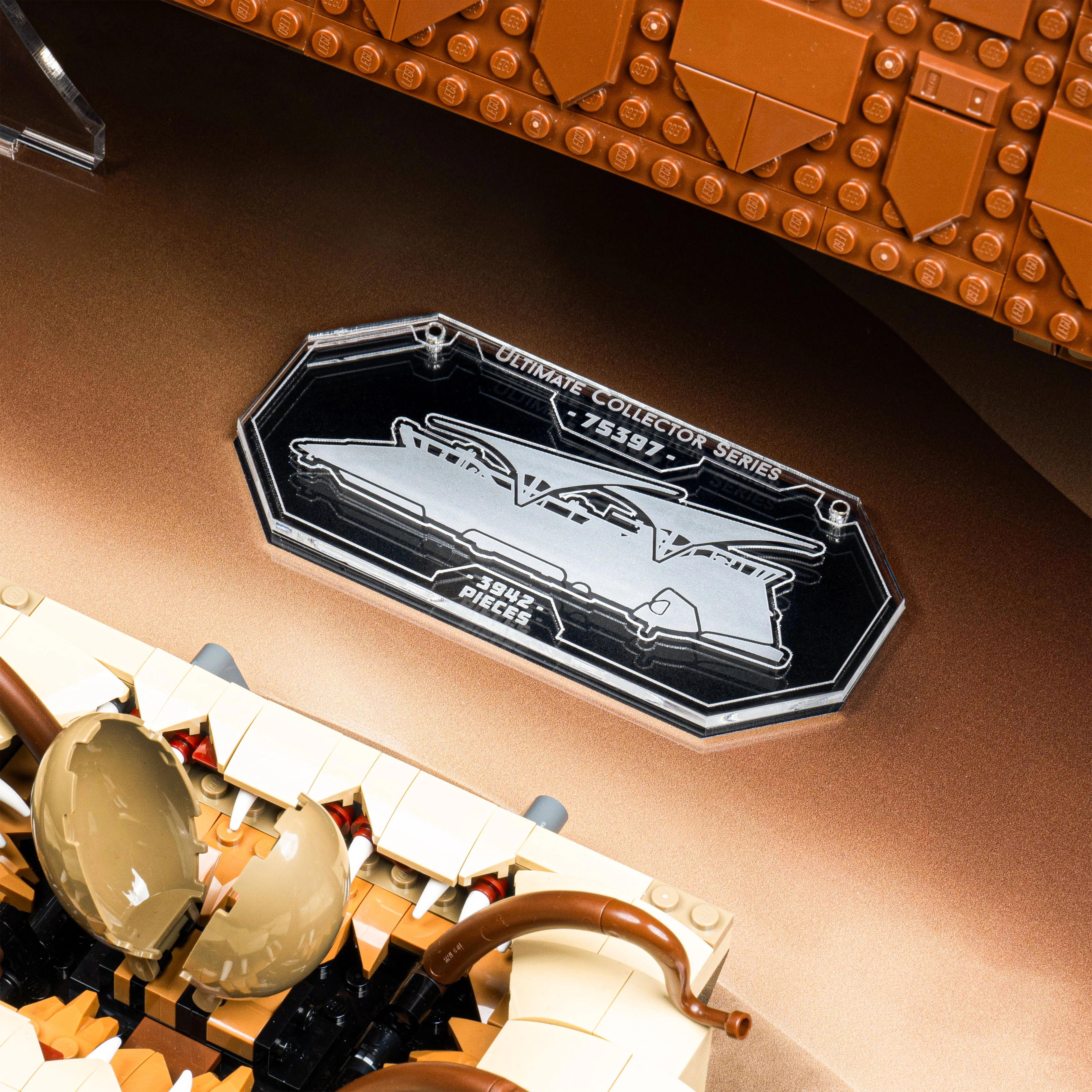 Limited Edition Display Case for LEGO® Star Wars™ UCS Jabba’s Sail Barge and LEGO® Star Wars™ Desert Skiff and Sarlacc Pit (75396, 75397) - Image 5