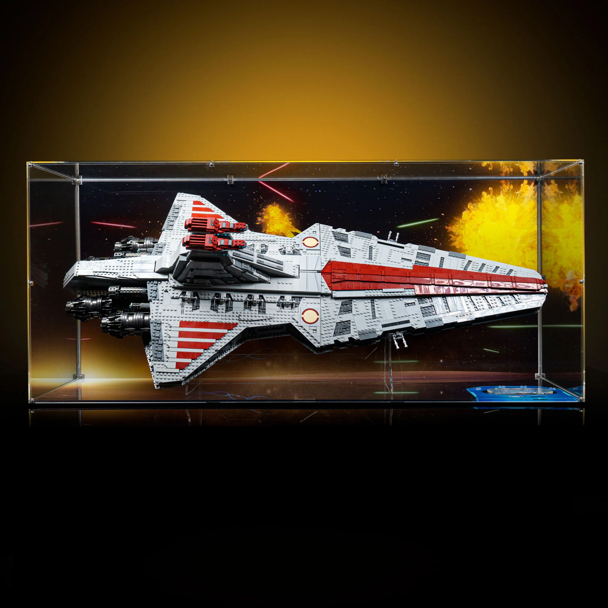 Limited Edition Display Case for LEGO® Star Wars™ Venator-Class Republic Attack Cruiser (75367) - Image 3