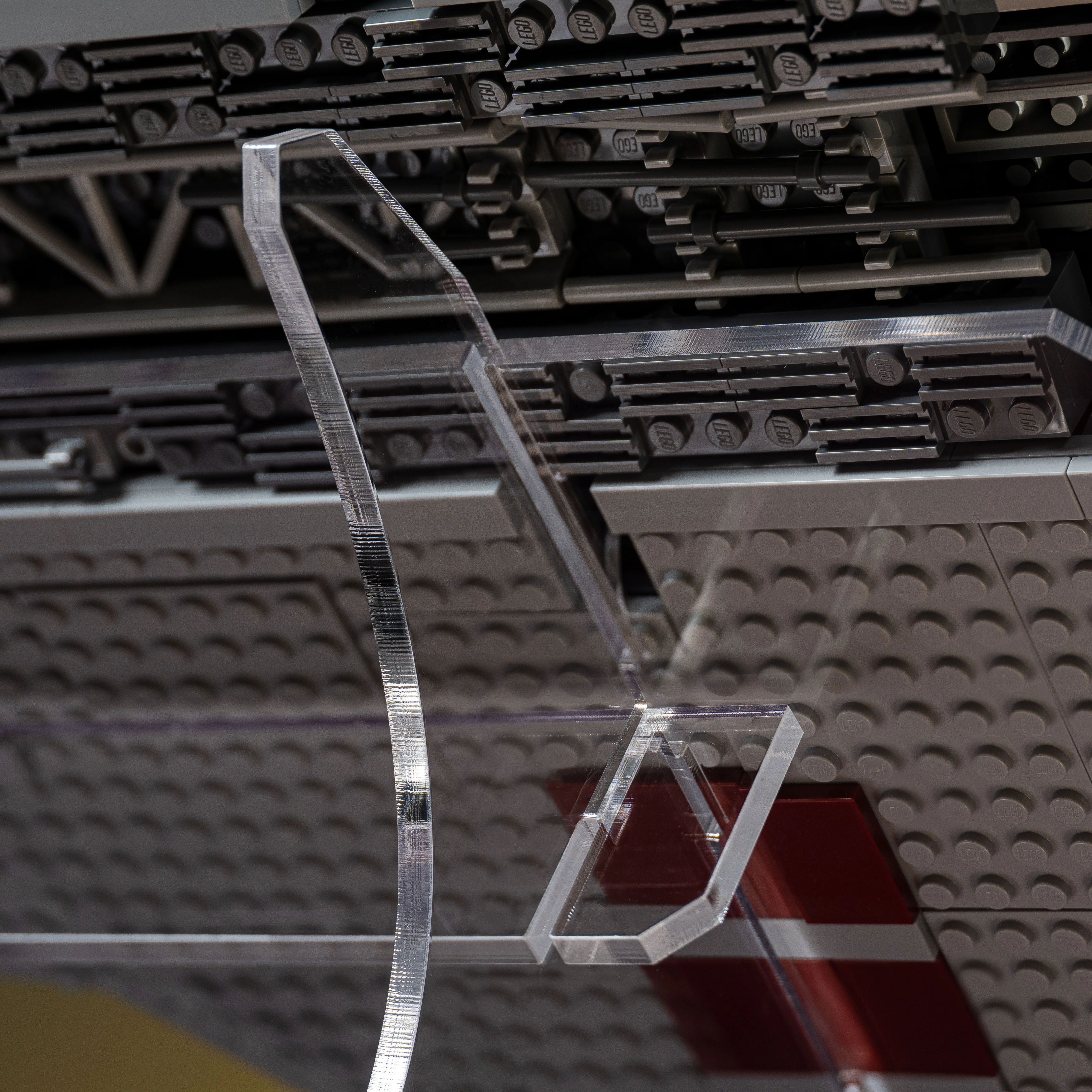 Limited Edition Display Case for LEGO® Star Wars™ Venator-Class Republic Attack Cruiser (75367) - Image 7