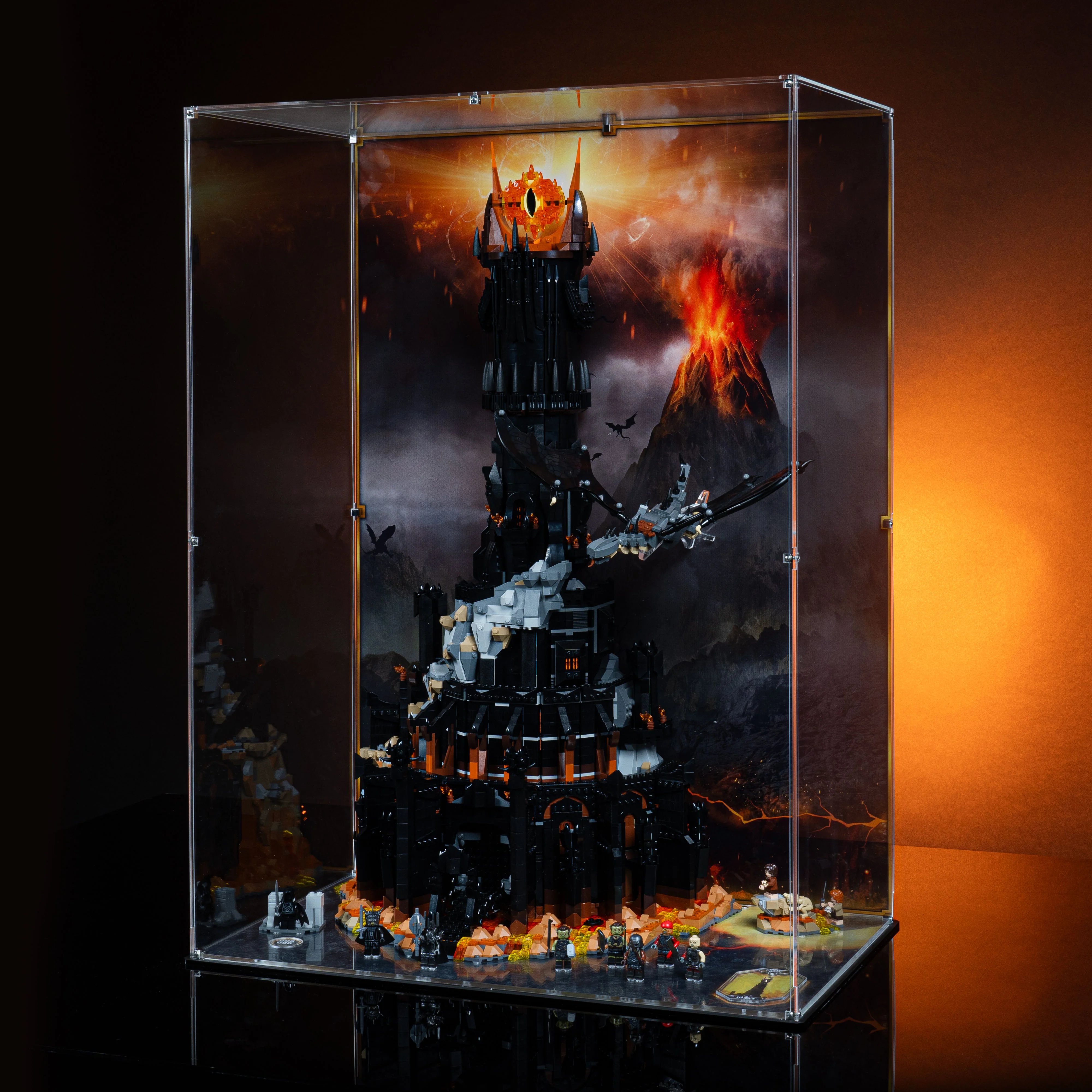 Limited Edition Display Case for LEGO® The Lord of the Rings: Barad-dûr™ with Fell Beast (10333 & 40693) - Image 3