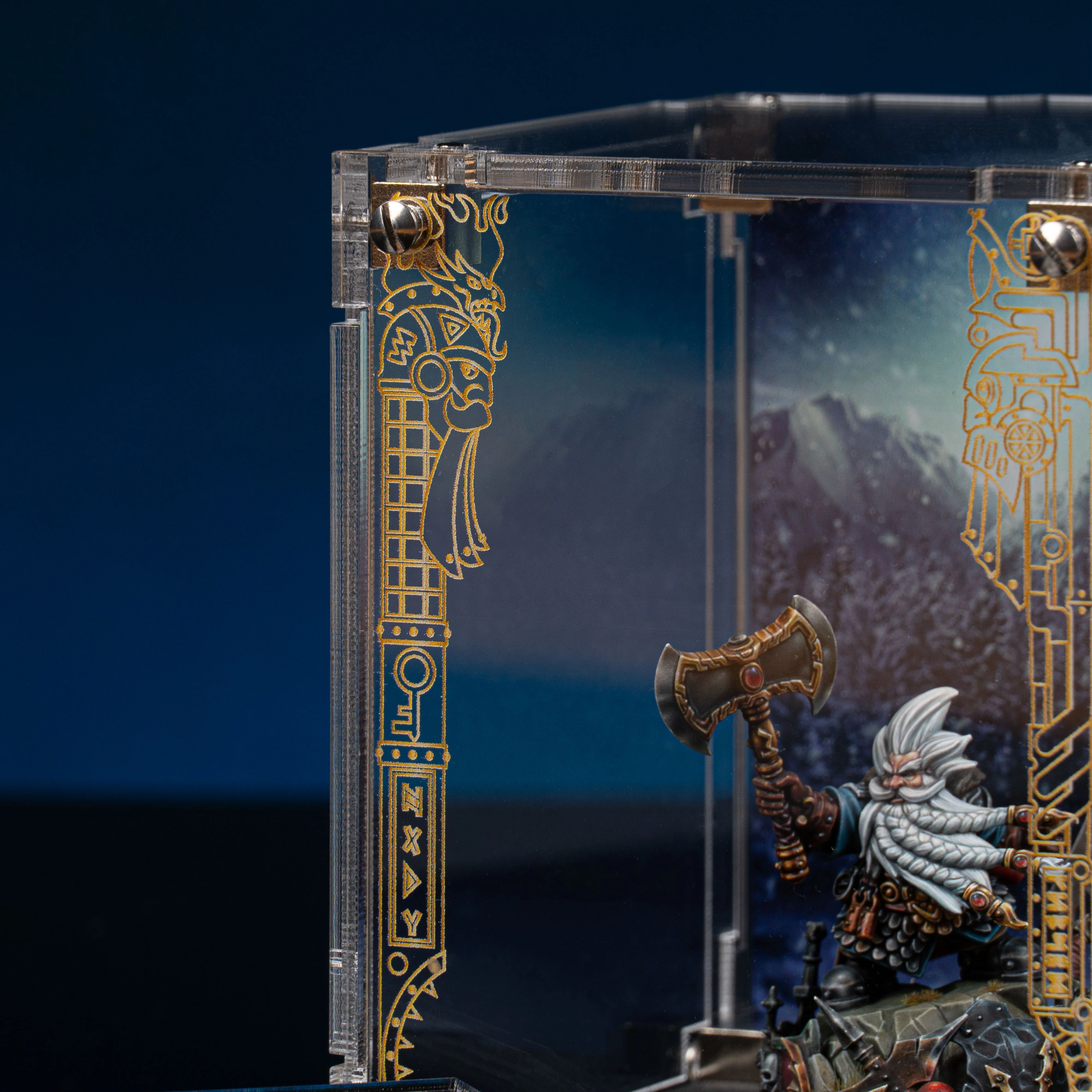 Limited Edition Display Case & Plaque for the Warhammer® Grombrindal Commemorative Anniversary Miniature - Image 13