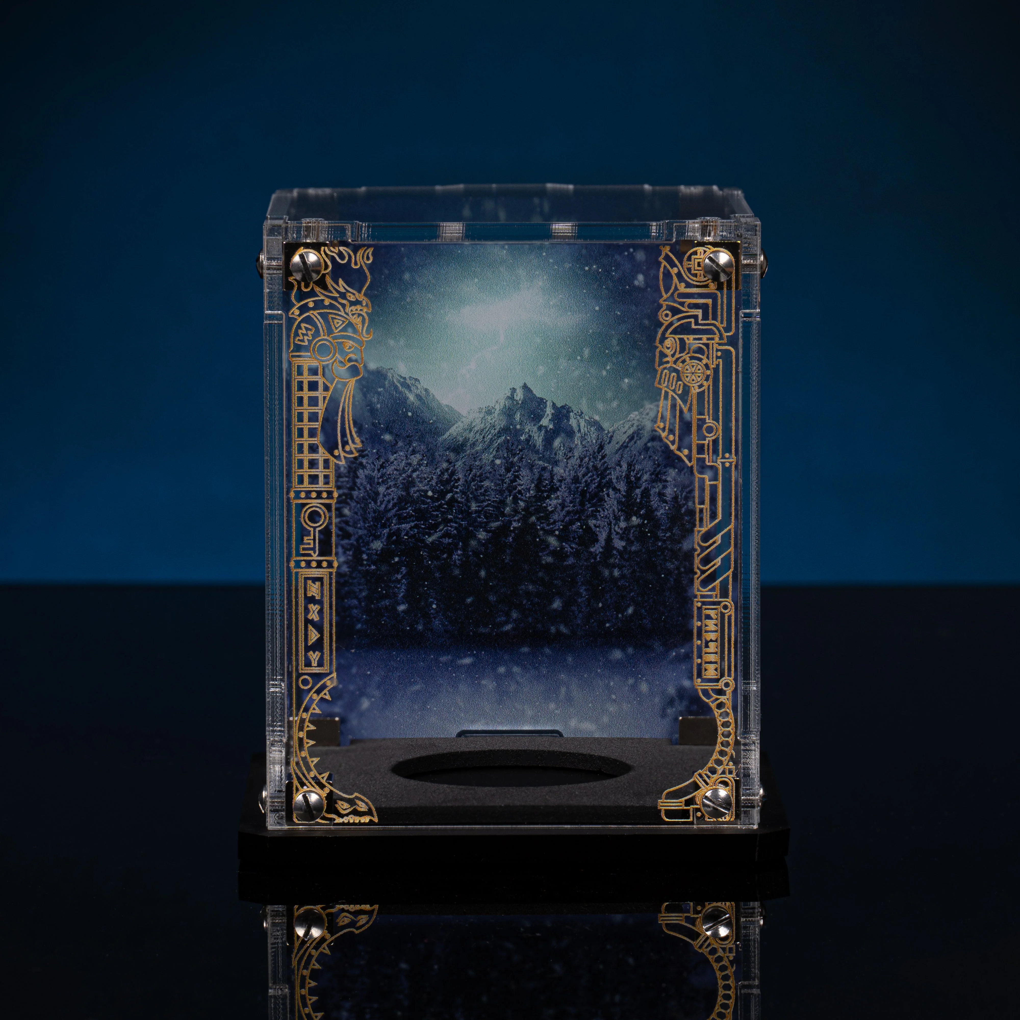 Limited Edition Display Case & Plaque for the Warhammer® Grombrindal Commemorative Anniversary Miniature - Image 3