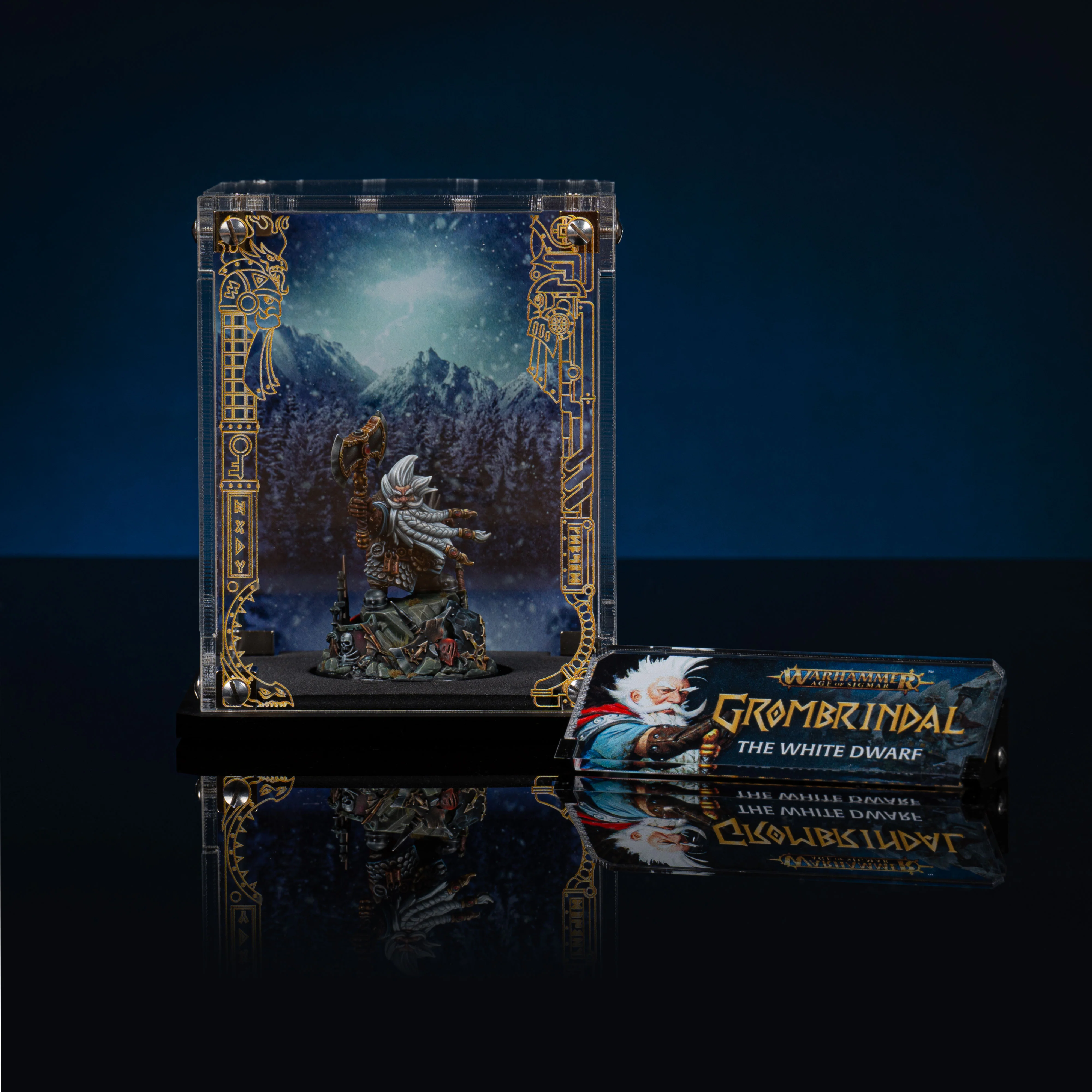 Limited Edition Display Case & Plaque for the Warhammer® Grombrindal Commemorative Anniversary Miniature - Image 4