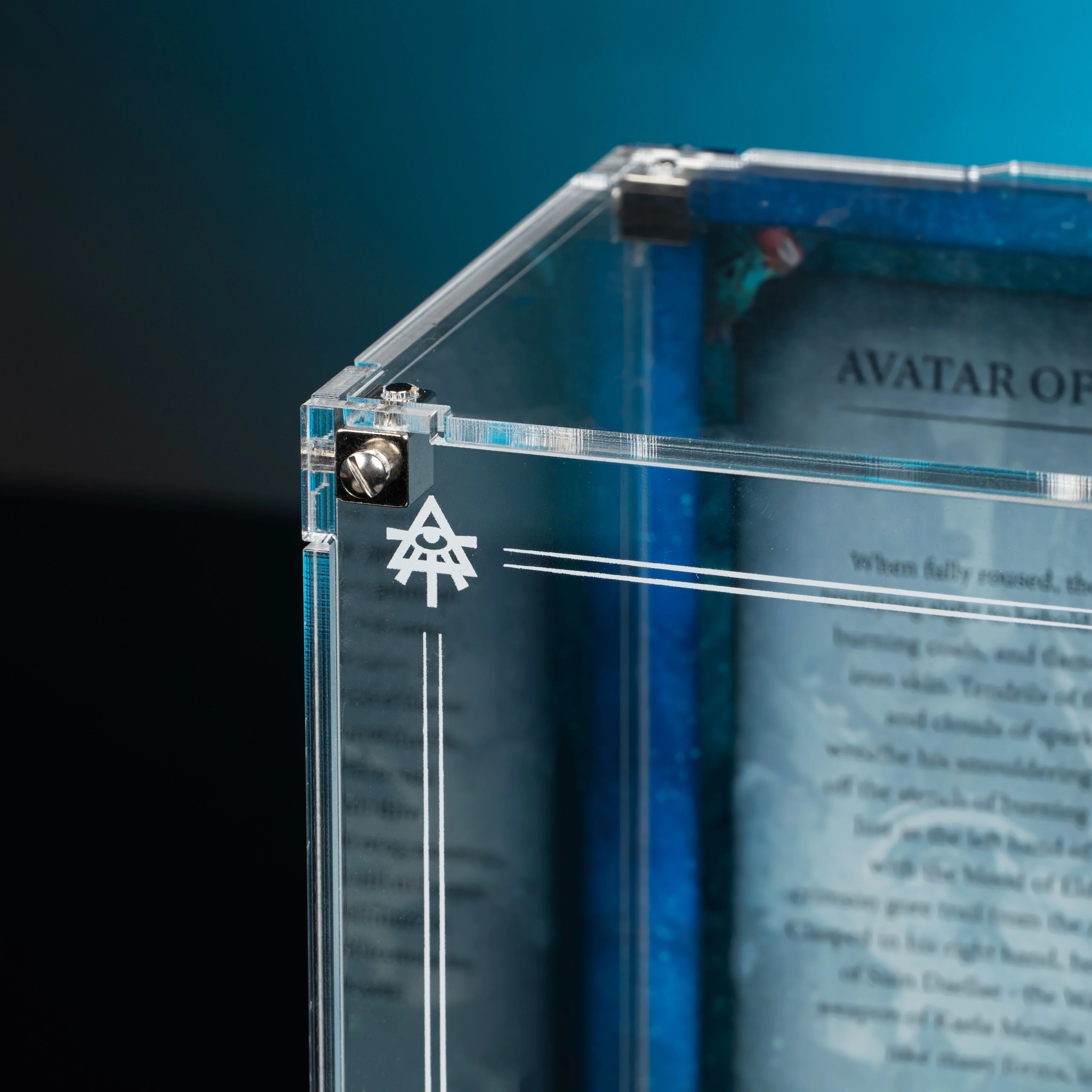 Limited Edition Display Case for Warhammer® 40,000 Avatar of Khaine - Image 6