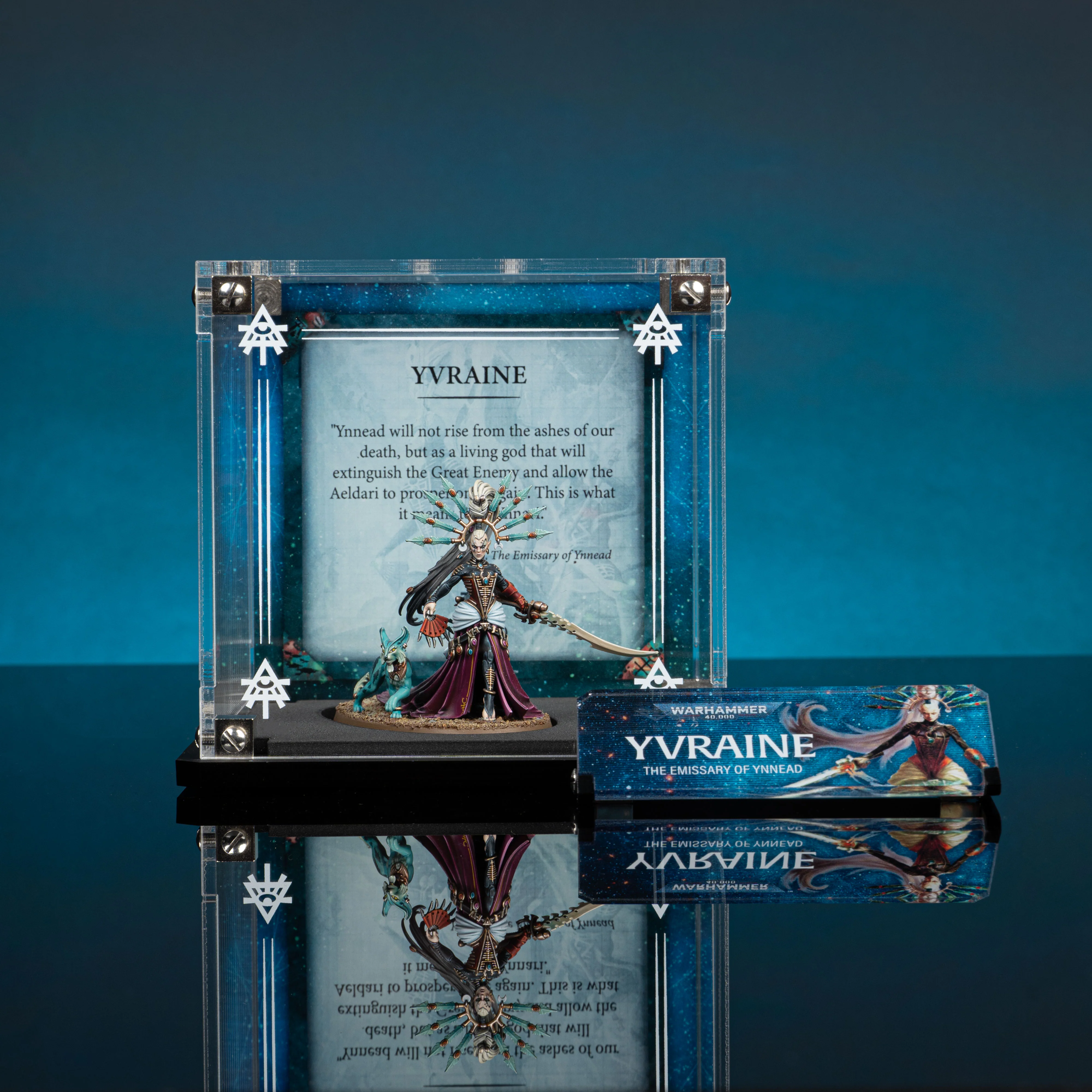 Limited Edition Display Case for Warhammer® 40,000 Yvraine - Image 5