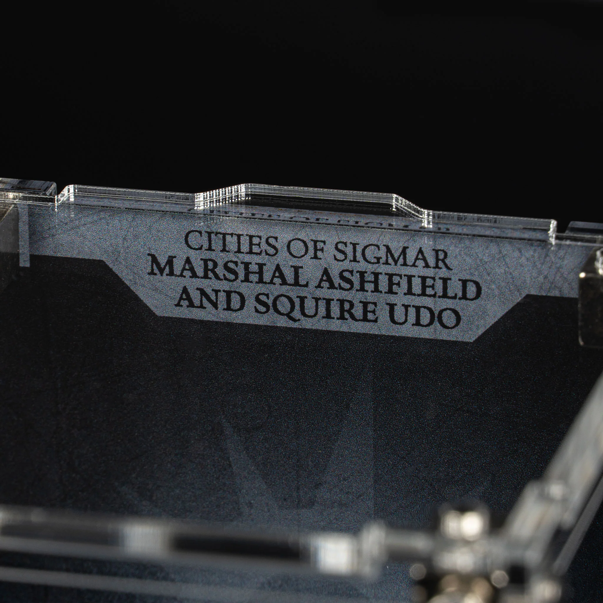 Display Case for Warhammer®+ Cities Of Sigmar - Marshall Ashfield And Squire Udo - Image 4