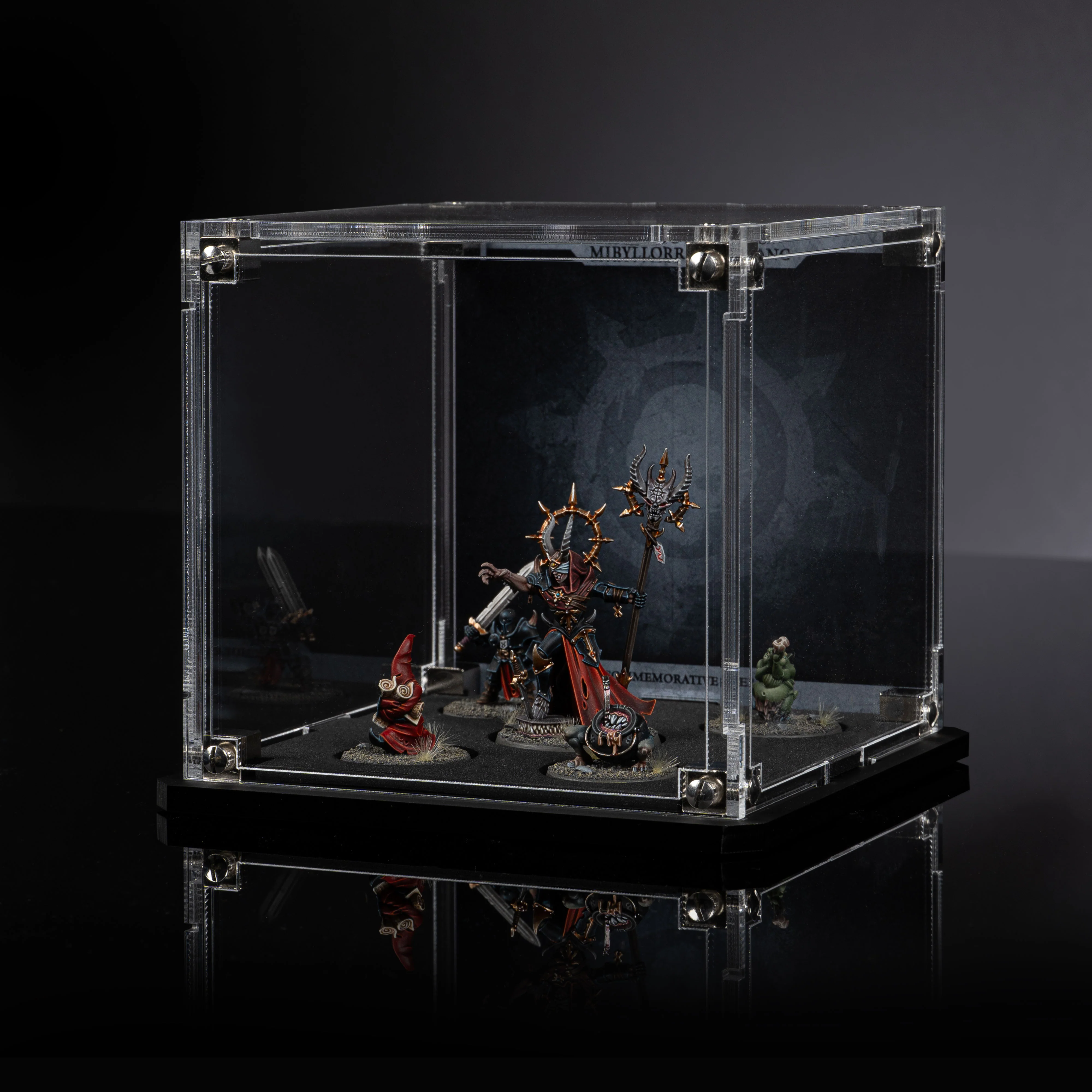 Display Case for Warhammer®+ Mibyllorr Darkfang - Chaos Sorcerer Lord - Image 6