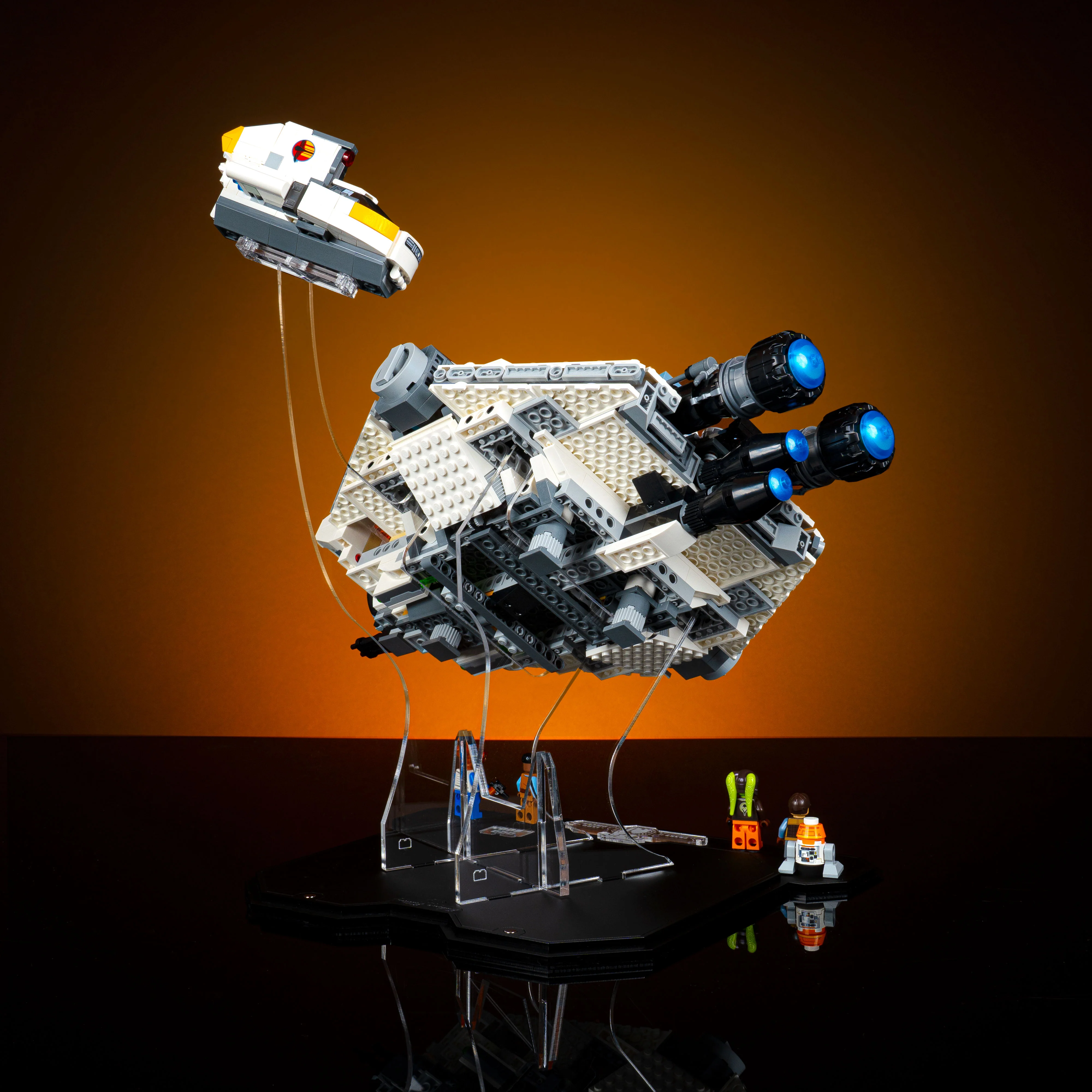 Limited Edition Display Stand for LEGO® Star Wars™ Ghost & Phantom II (75357) - Image 6