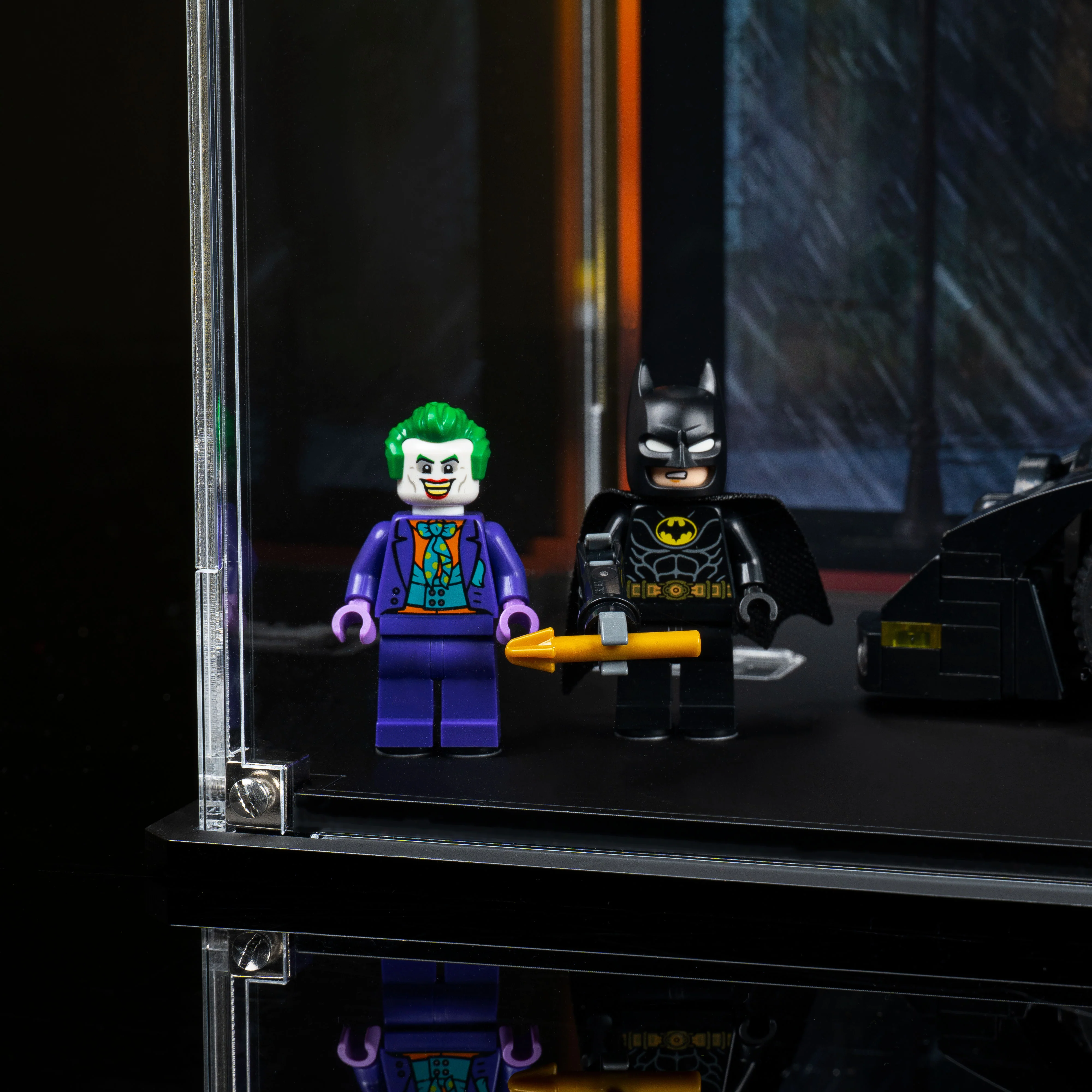Limited Edition Dual Display Case for LEGO® Batman™ (76265 & 76224) - Image 9