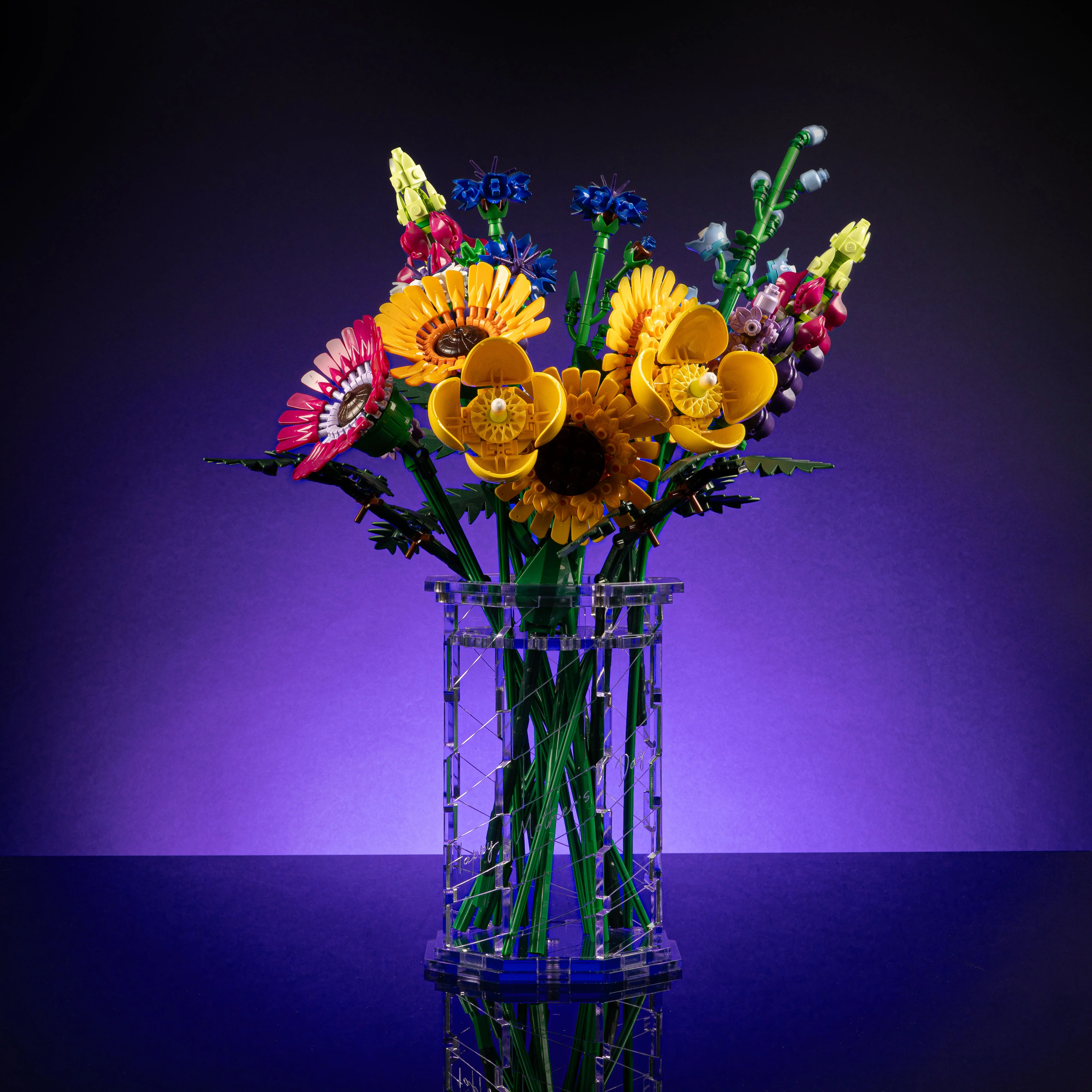 Limited Edition Mother’s Day Vase for LEGO® Botanical Flowers - Image 3