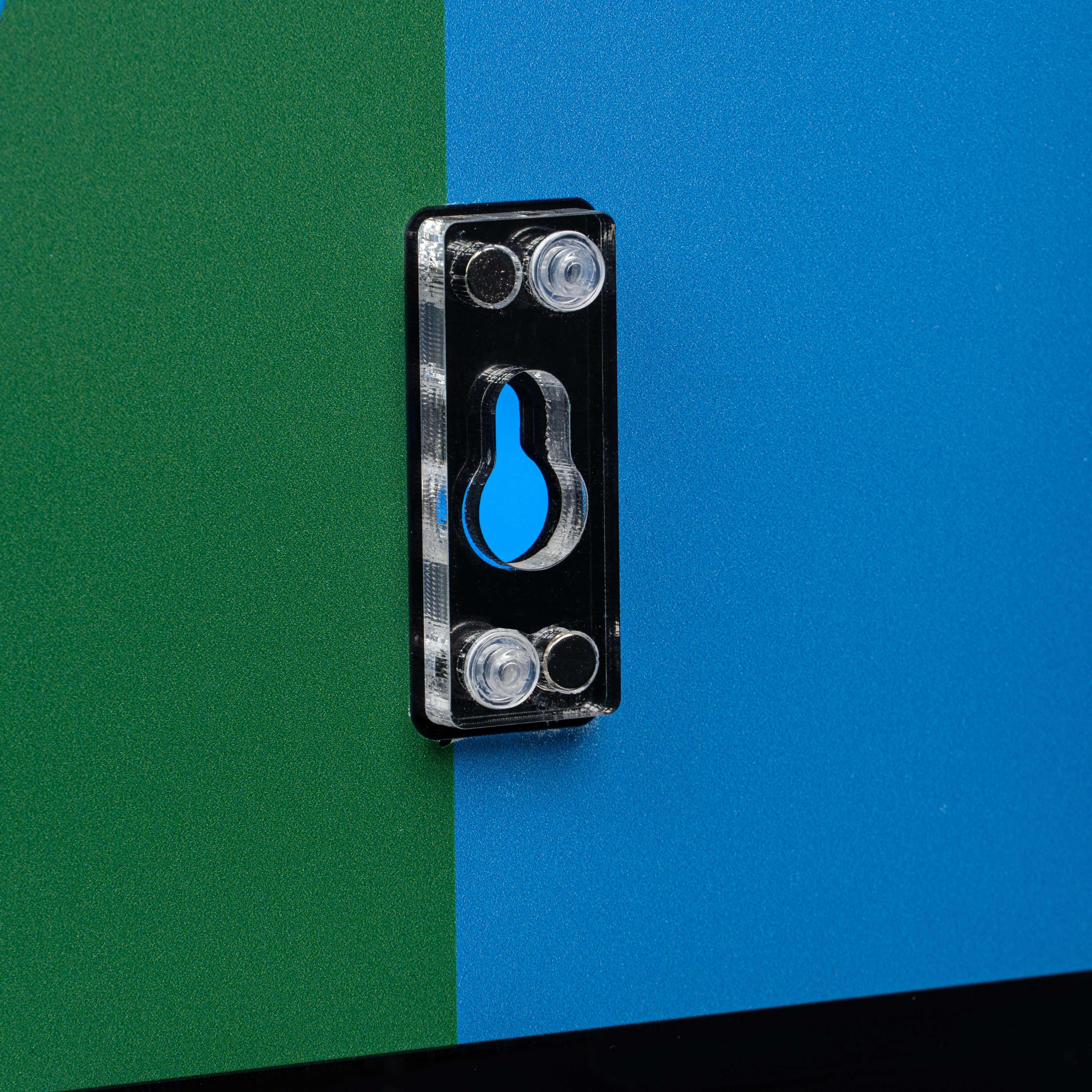 Limited Edition Wall Mountable Display Case for LEGO® Art: Robert Indiana's LOVE (31214) - Image 12