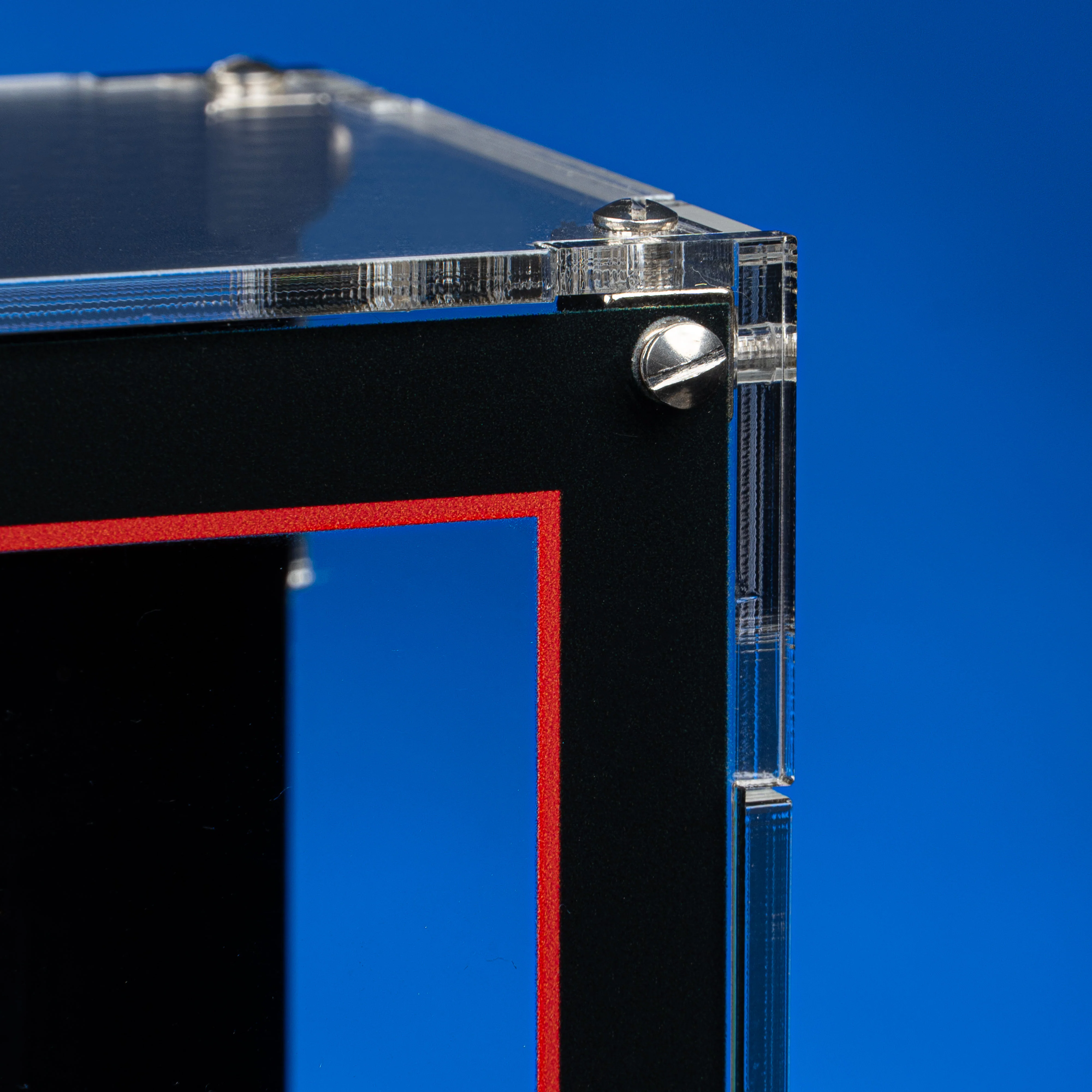 Limited Edition Wall Mountable Display Case for LEGO® Art: Robert Indiana's LOVE (31214) - Image 4