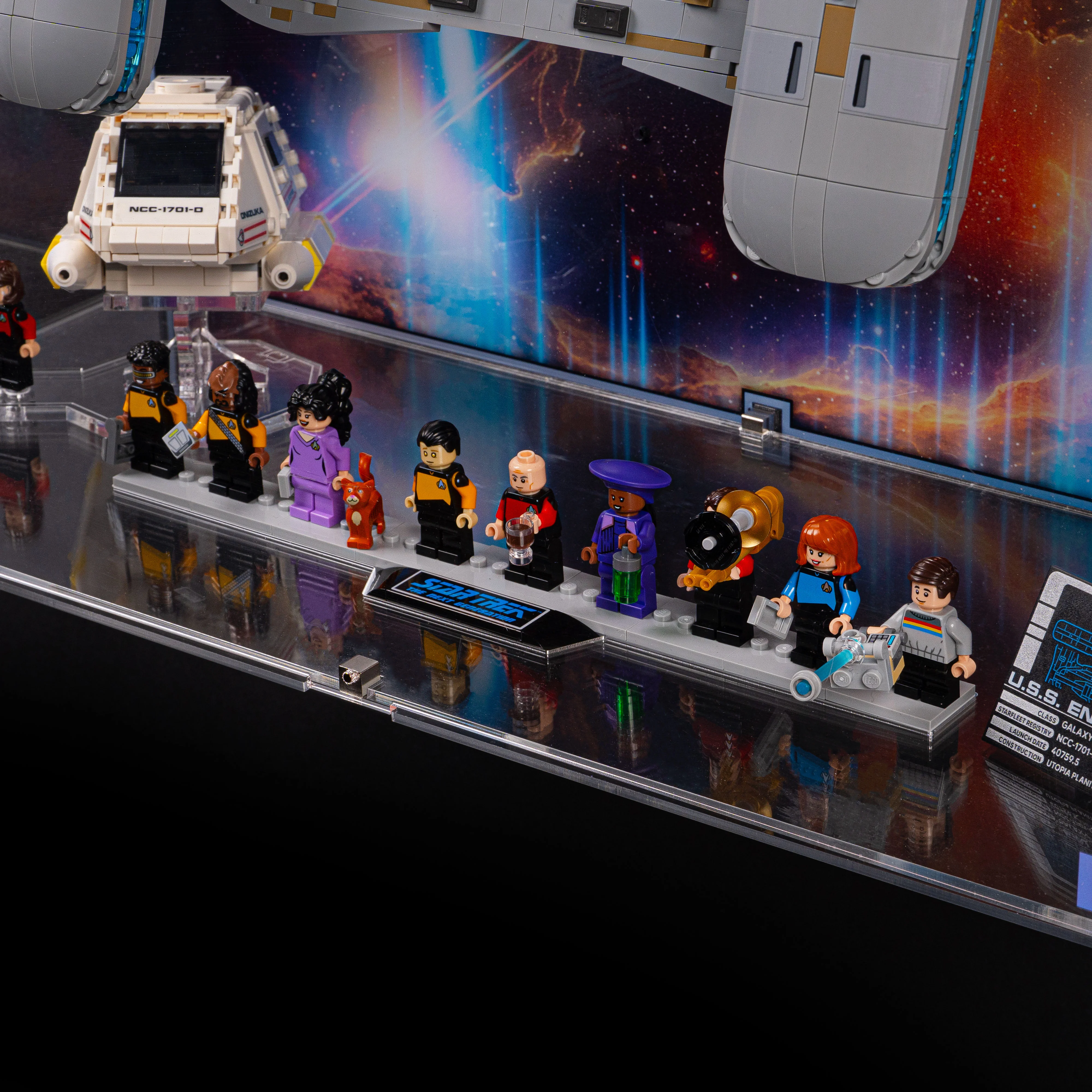 Limited Edition Wall Mounted Display Case for LEGO® Star Trek: U.S.S. Enterprise NCC-1701-D™ (10356) - Image 6
